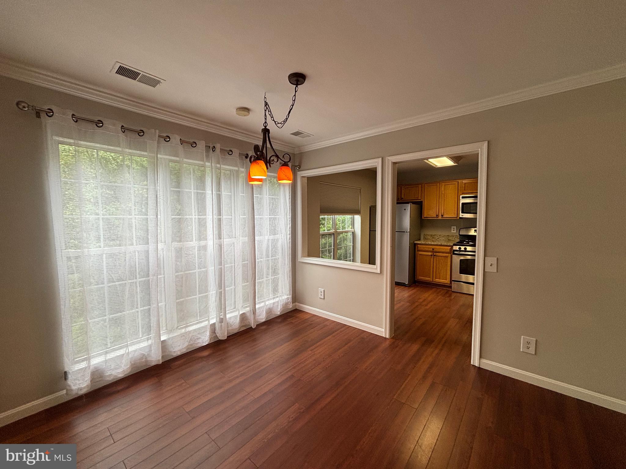 GUNSTON CORNER - Residential Lease