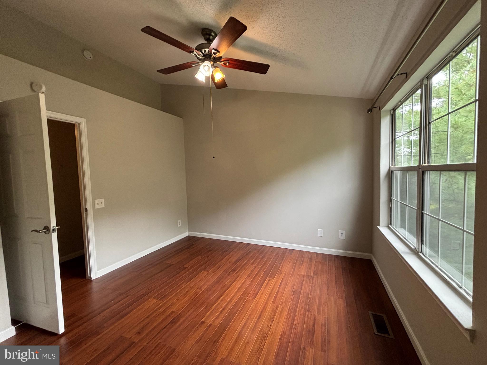 GUNSTON CORNER - Residential Lease