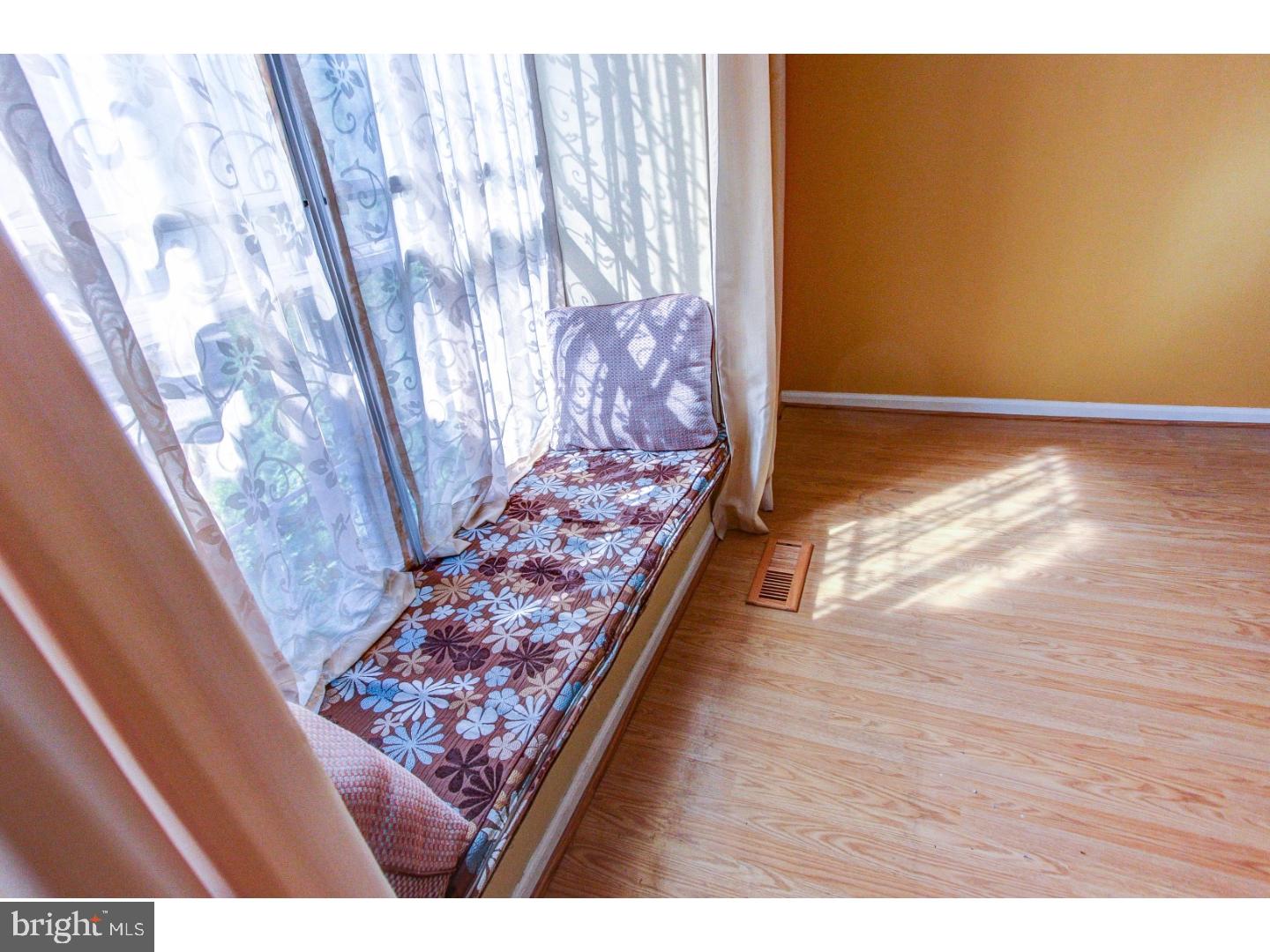 REGENTS PARK - Residential