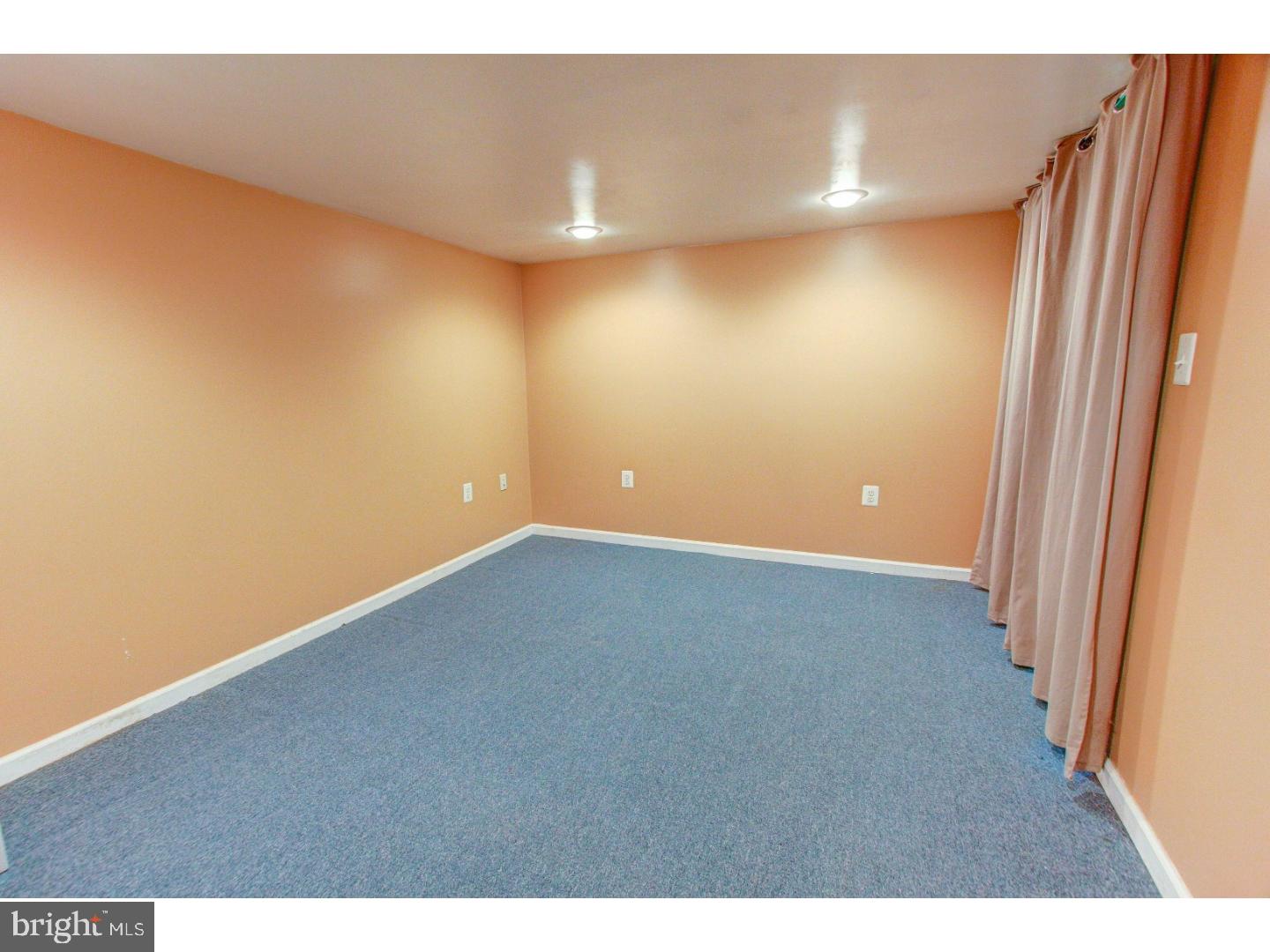 REGENTS PARK - Residential