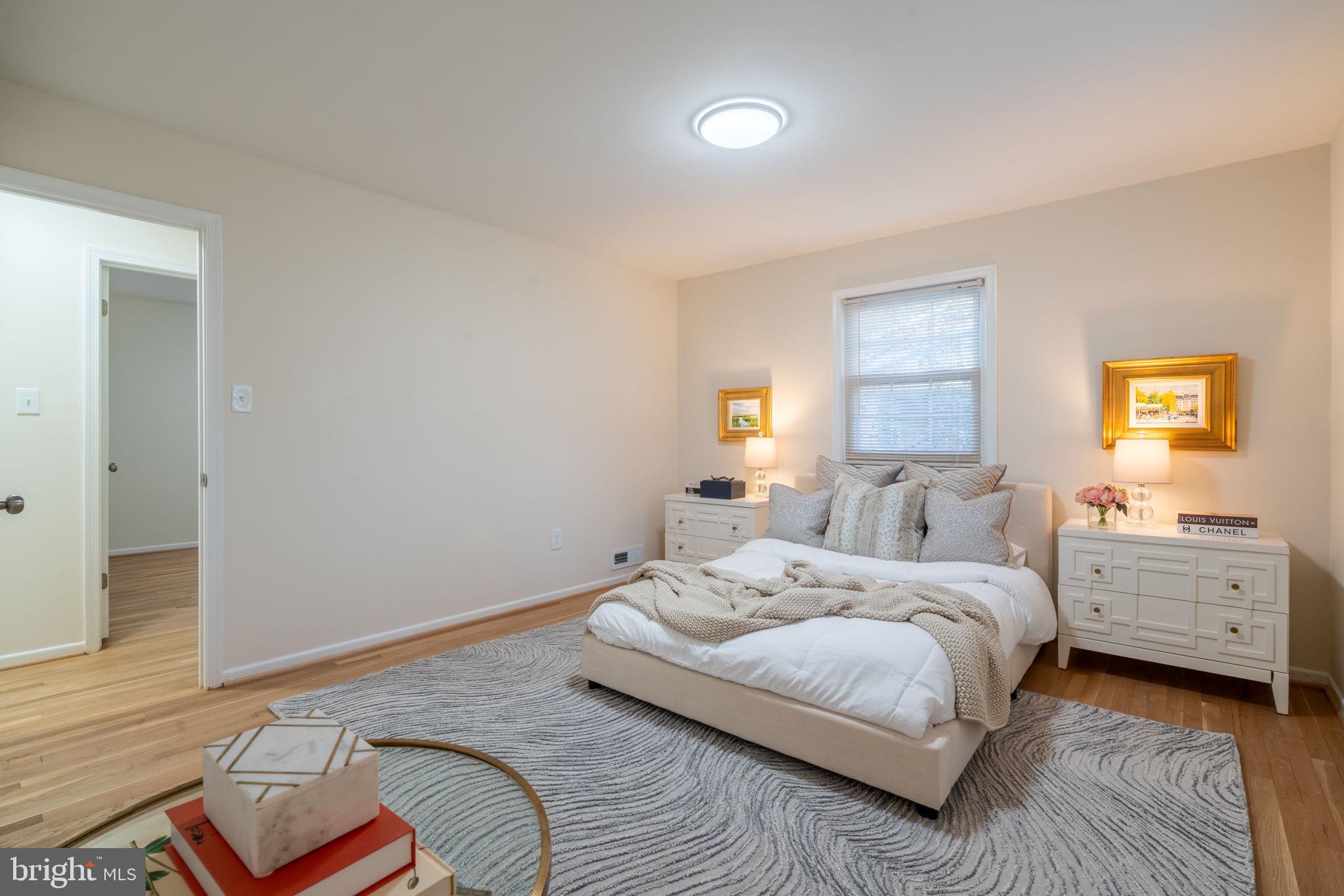 MANTUA HILLS - Residential