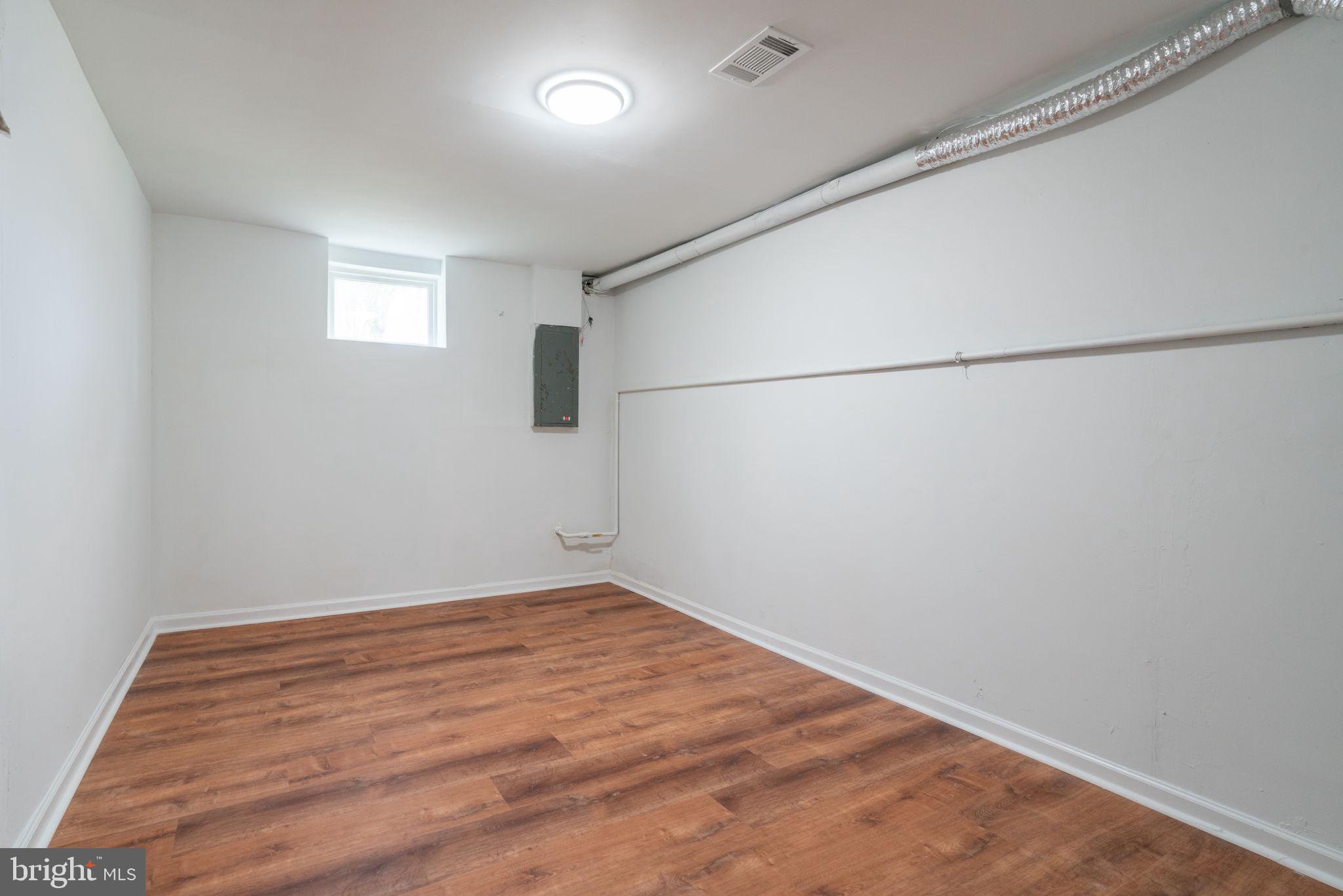 MANTUA HILLS - Residential