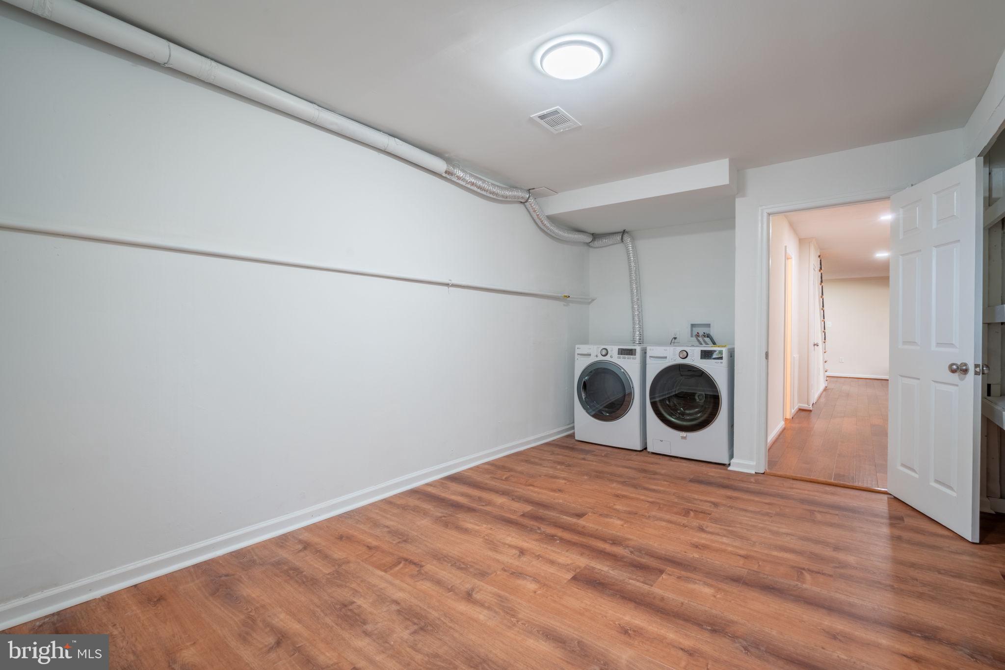 MANTUA HILLS - Residential