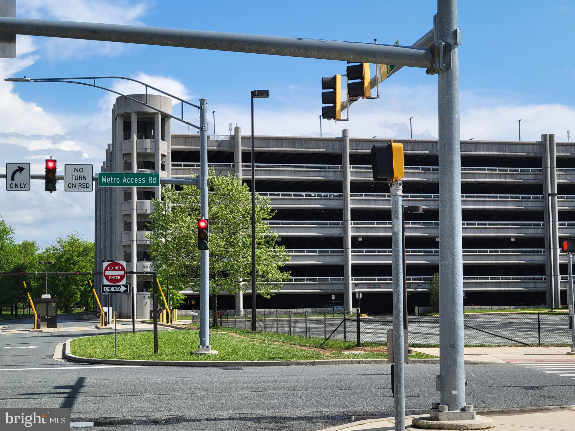 WESTSIDE AT SHADY GROVE METRO - Residential Lease