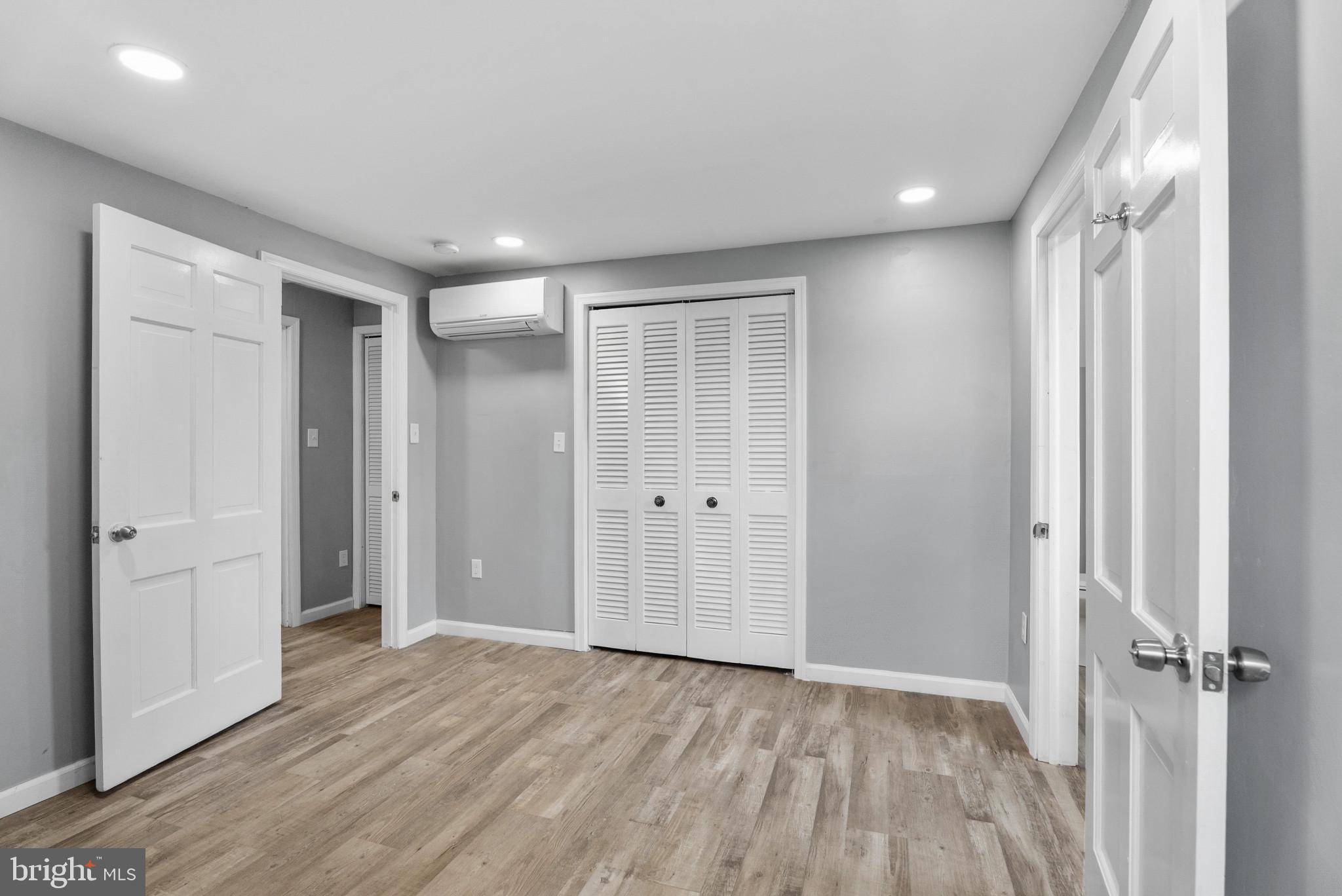 HAMILTON - Residential