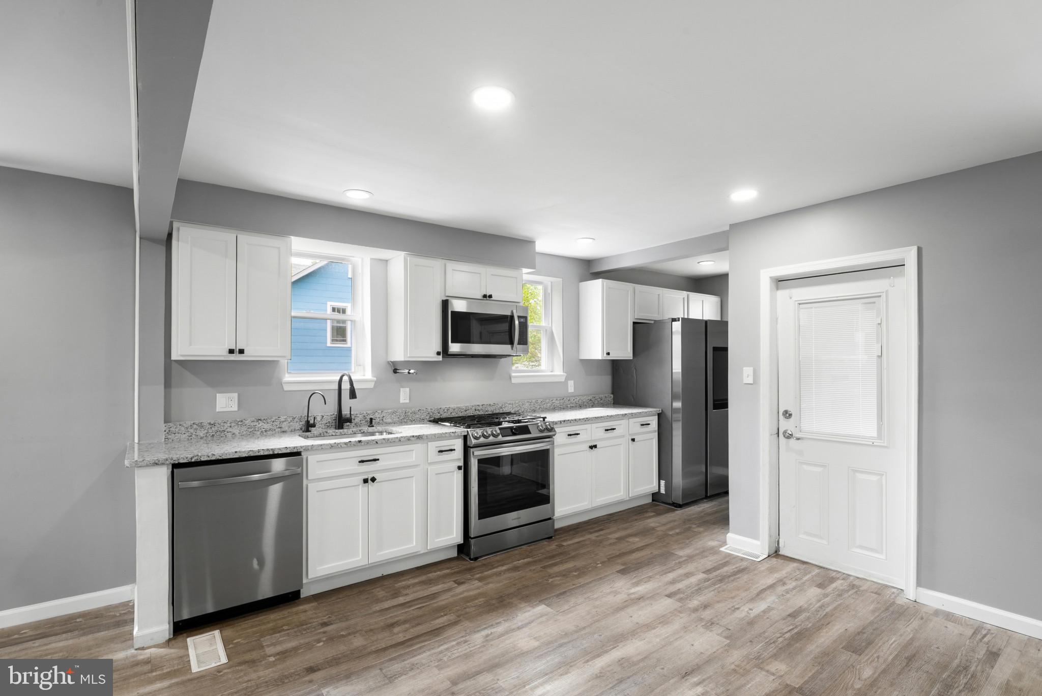 HAMILTON - Residential