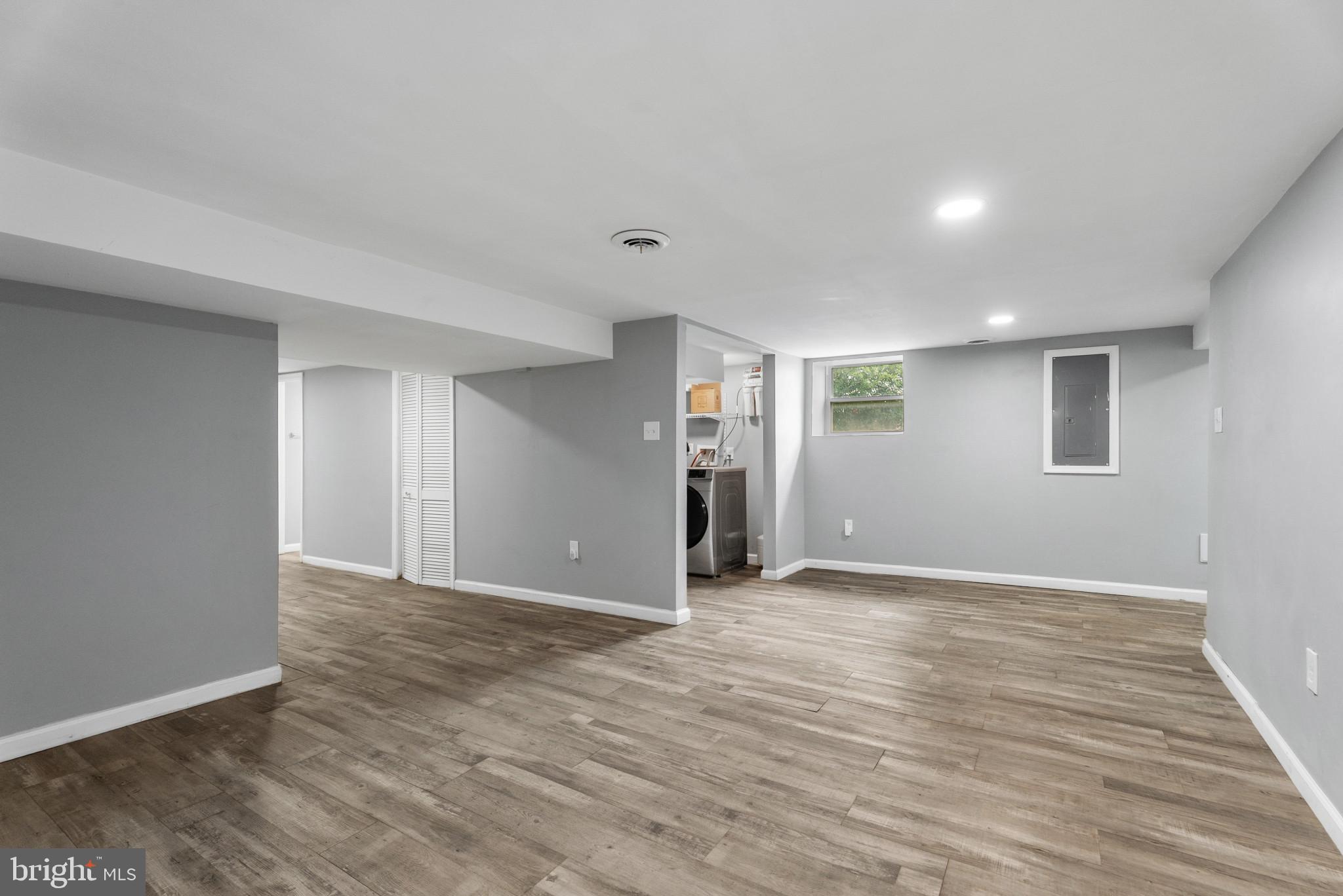 HAMILTON - Residential