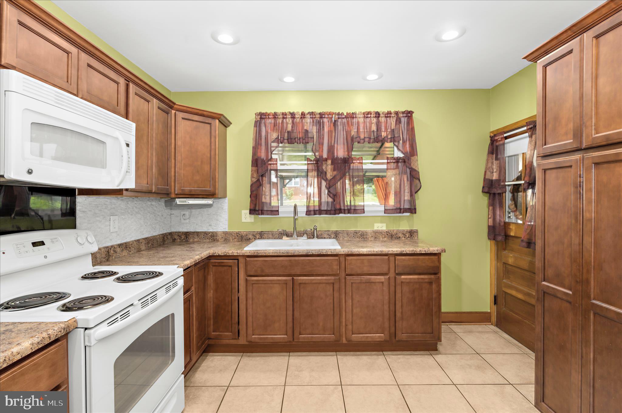 KIMBERLY FARMS - Residential