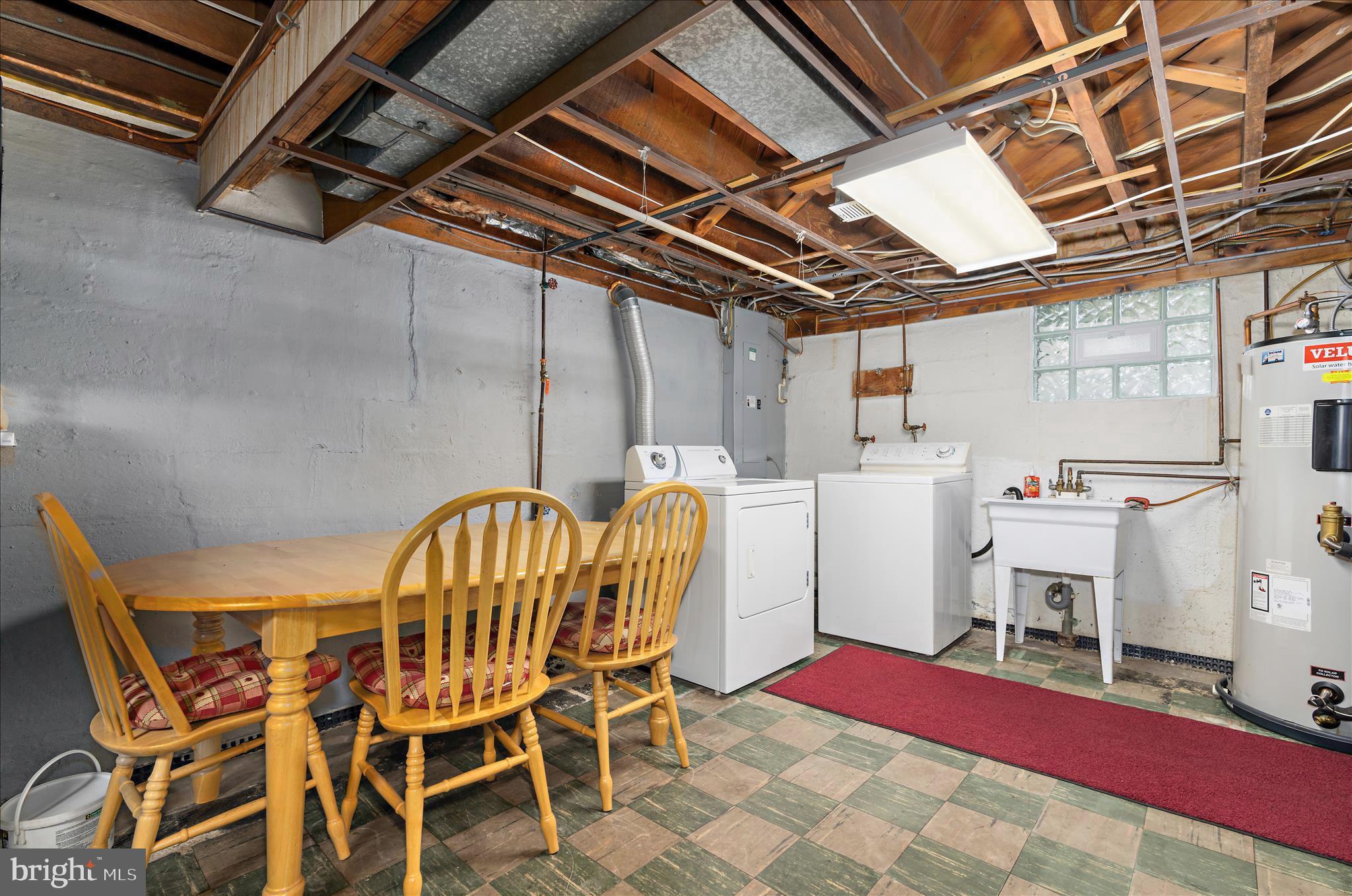 KIMBERLY FARMS - Residential