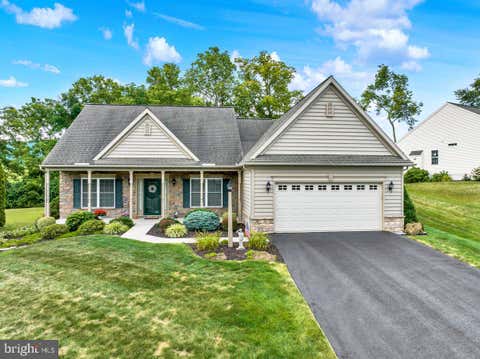 Homes For Sale - 295 Copper Beech Lane<br/> Berks County, WOMELSDORF, PA 19567