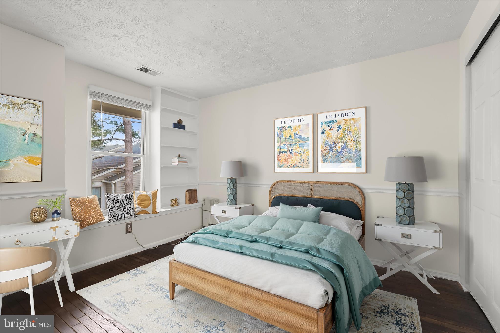 VILLAGE OF HICKORY RIDGE - Residential