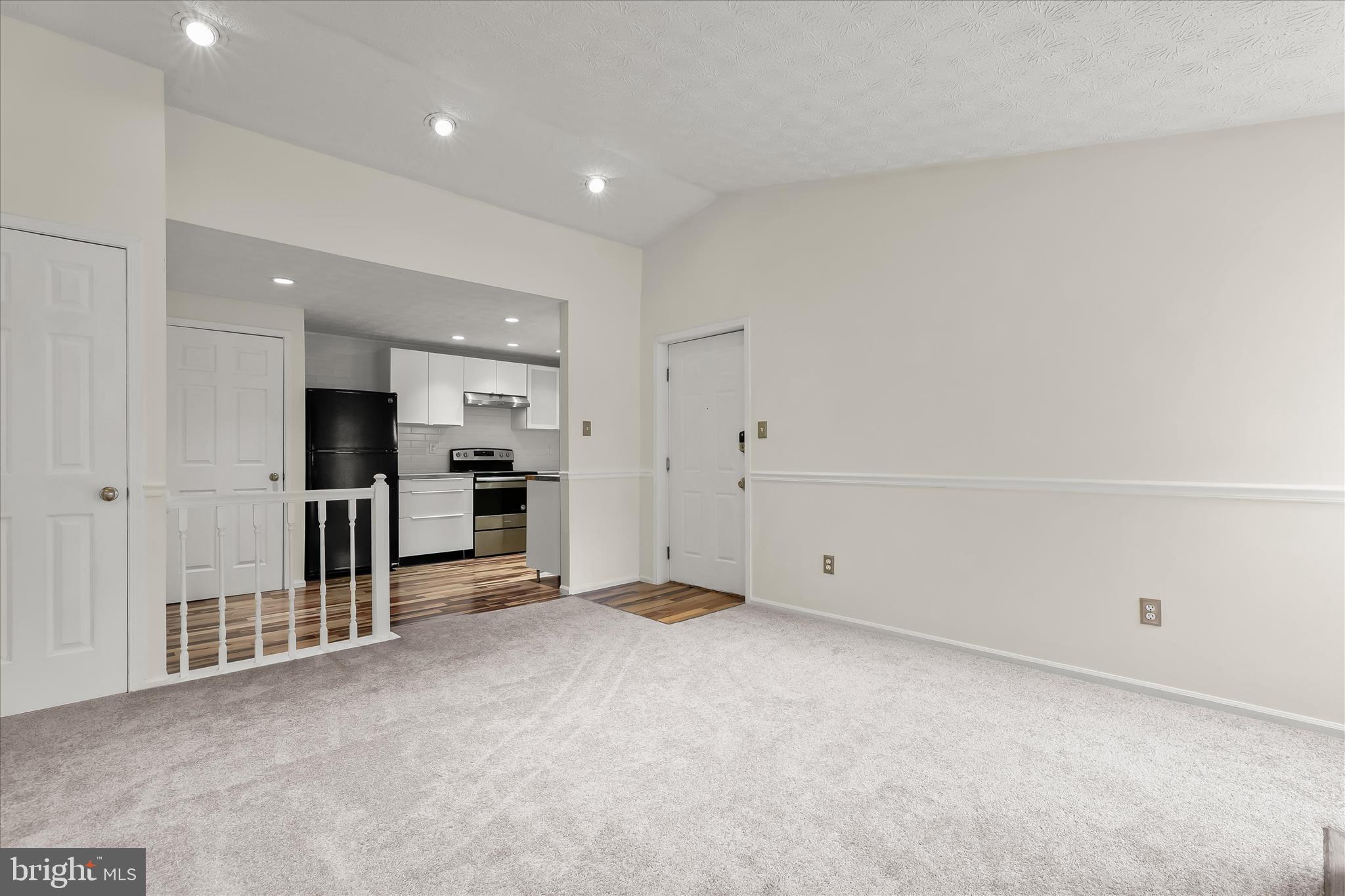 VILLAGE OF HICKORY RIDGE - Residential