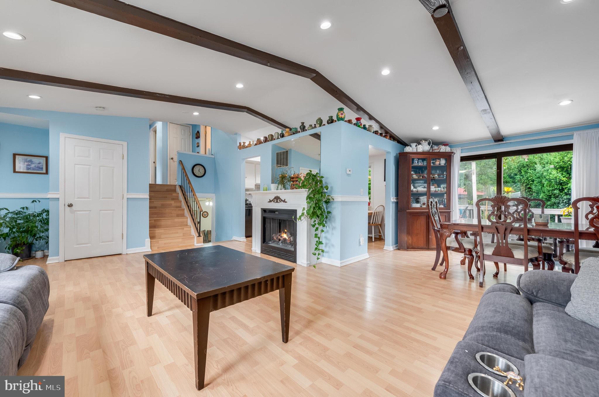 739 HYDE PARK DRIVE