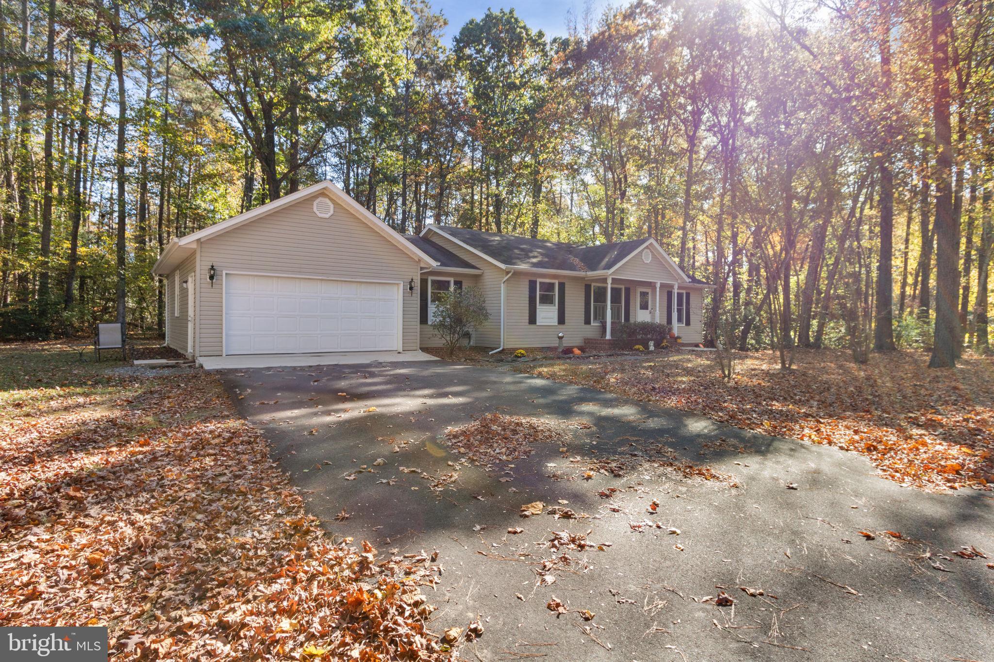 LAKE CAROLINE - Residential