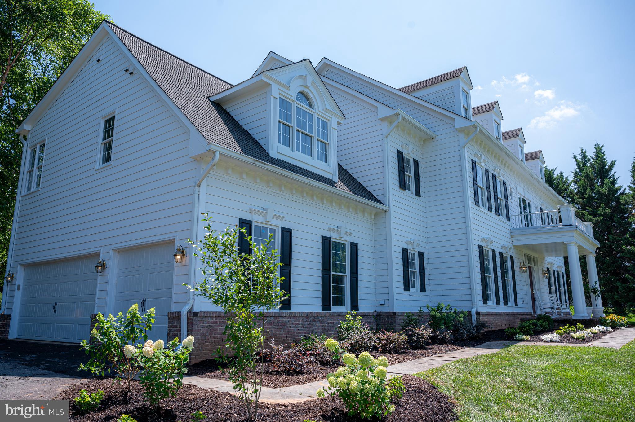 CASCADES ESTATES - Residential