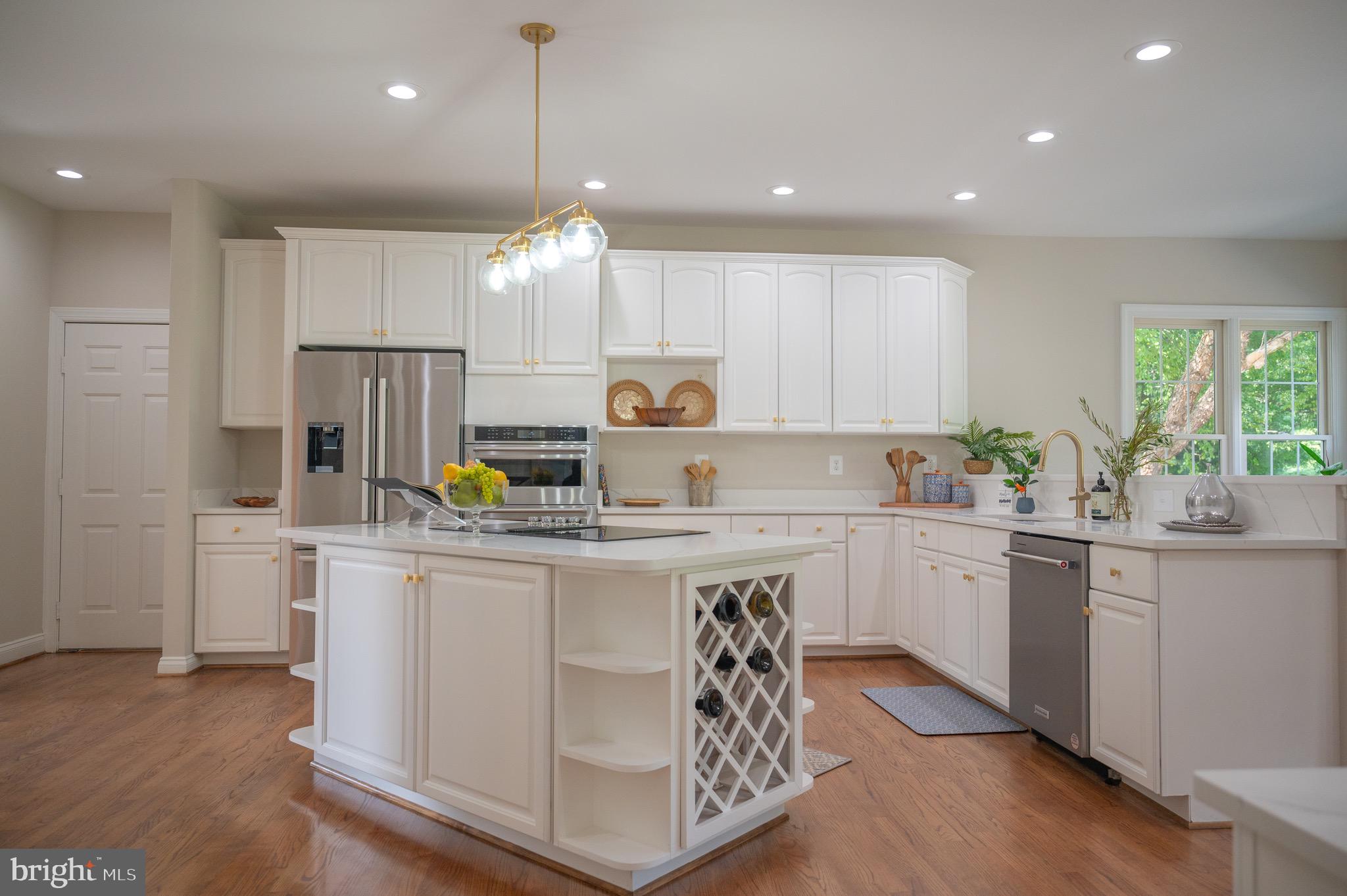 CASCADES ESTATES - Residential