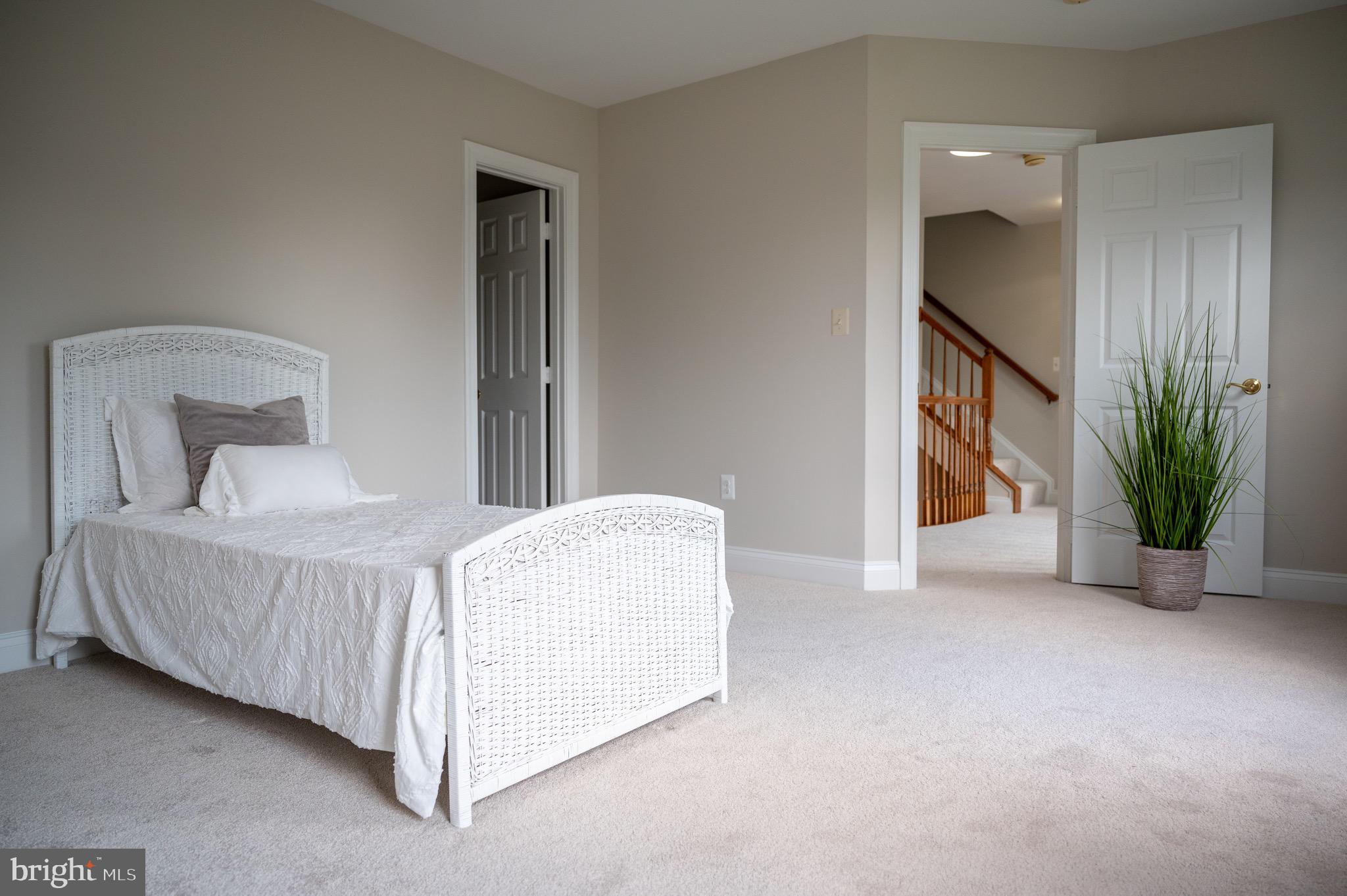 CASCADES ESTATES - Residential