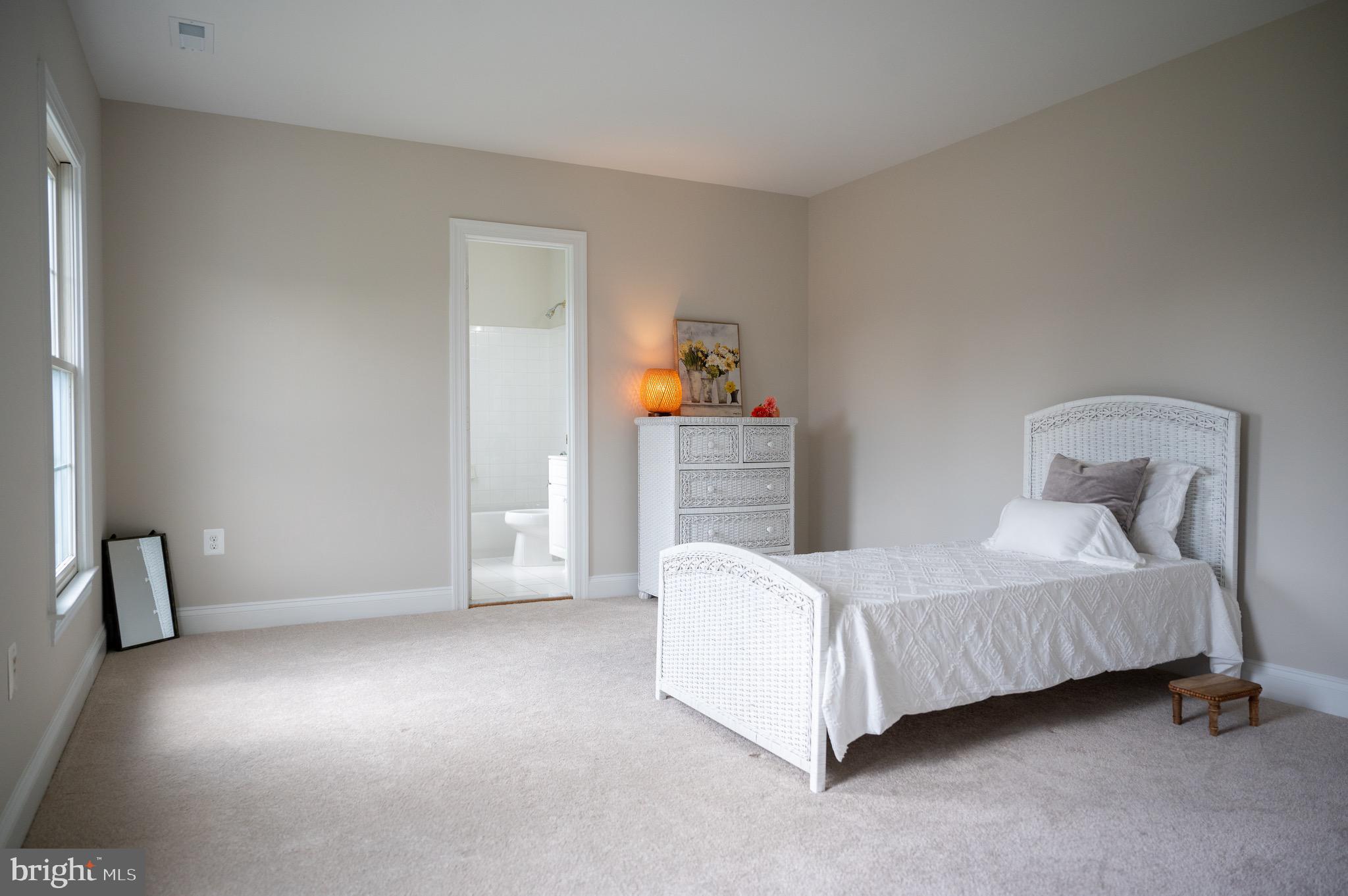 CASCADES ESTATES - Residential