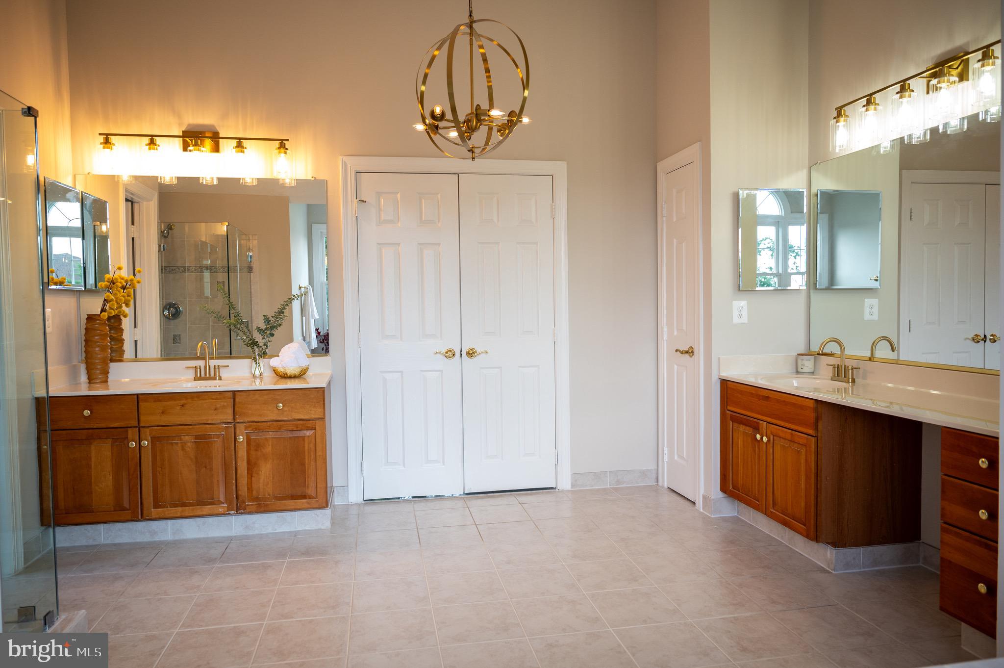 CASCADES ESTATES - Residential