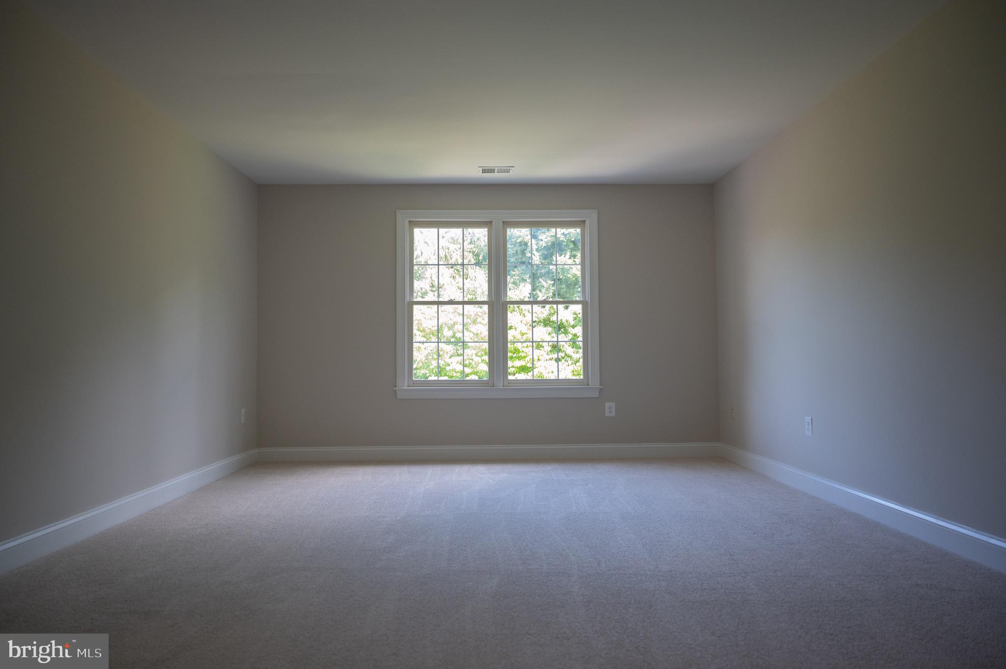 CASCADES ESTATES - Residential