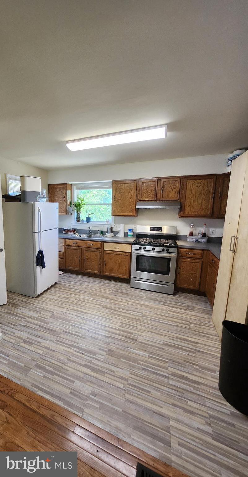 5503 LANHAM STATION ROAD