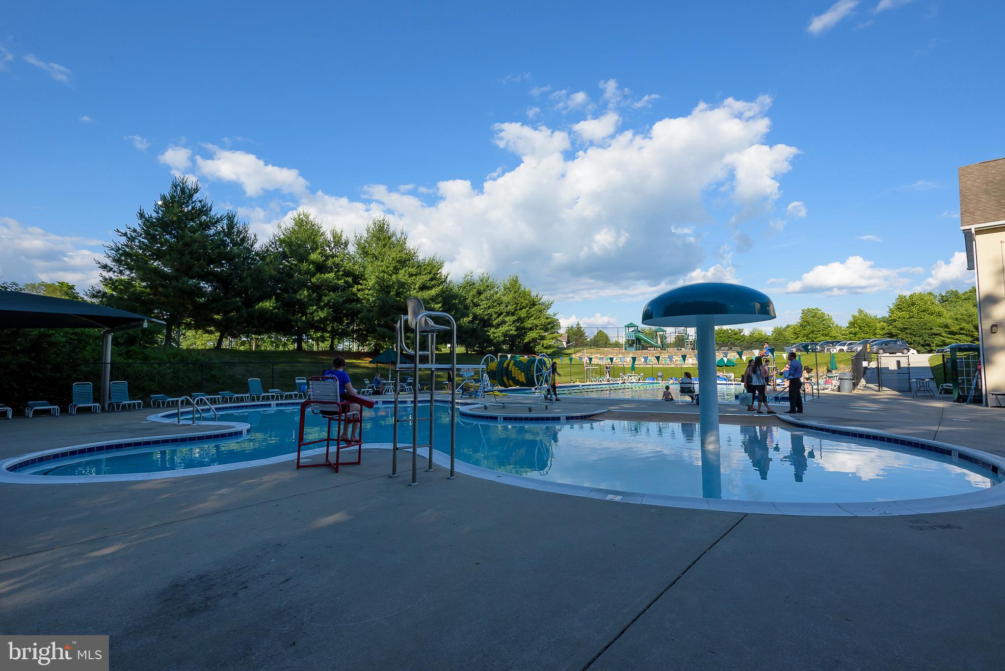 WAVERLY WOODS - Residential