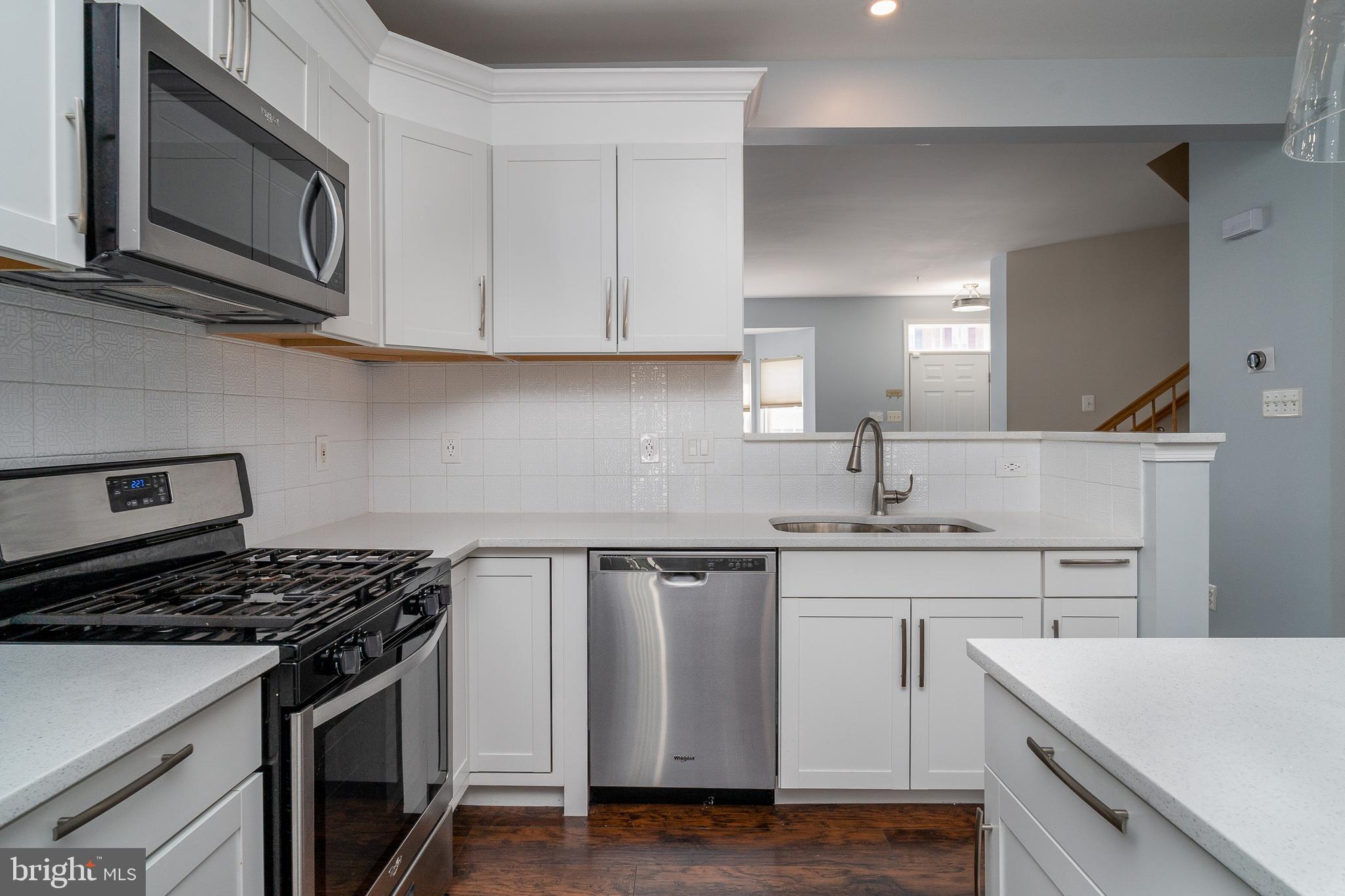 WAVERLY WOODS - Residential