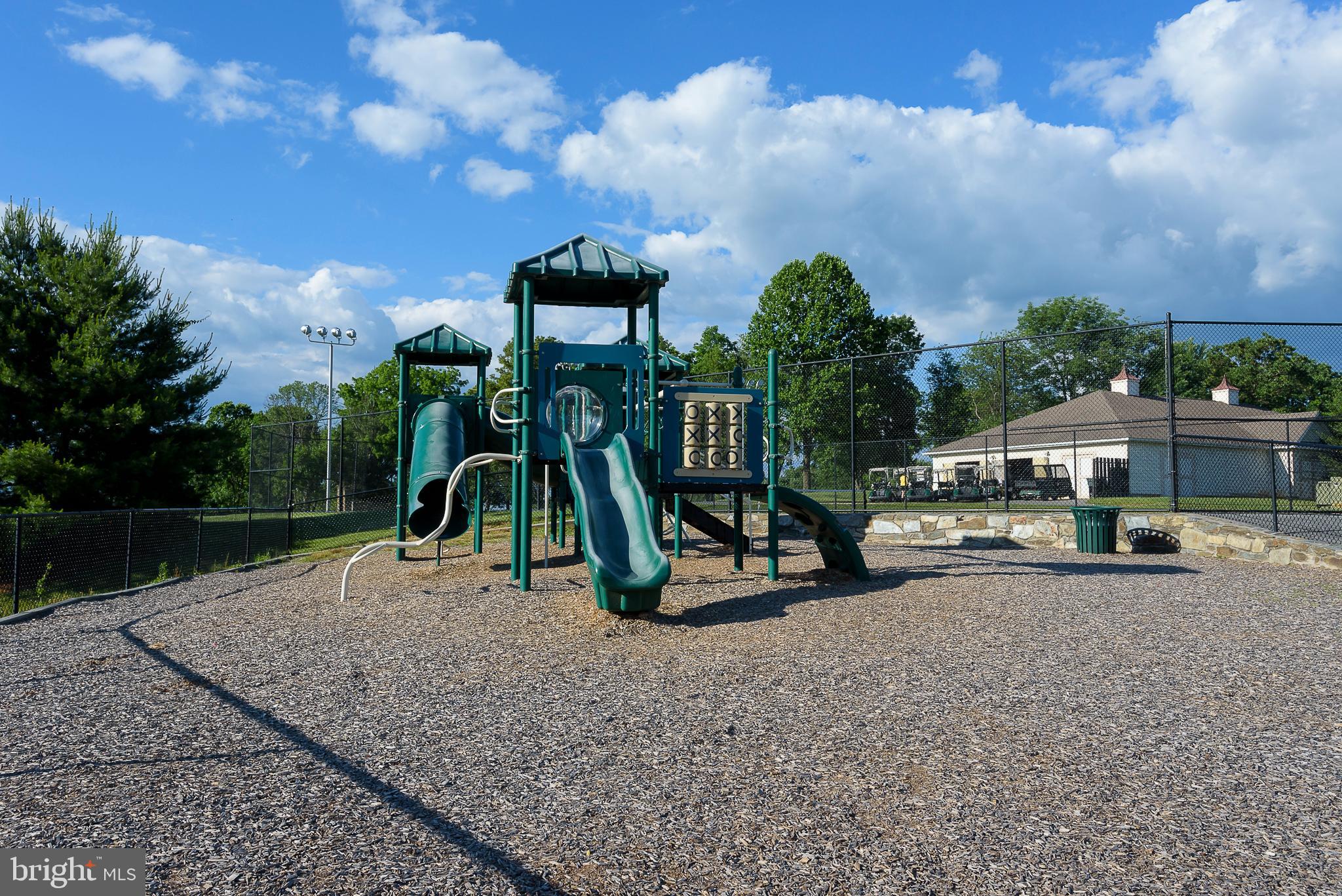 WAVERLY WOODS - Residential