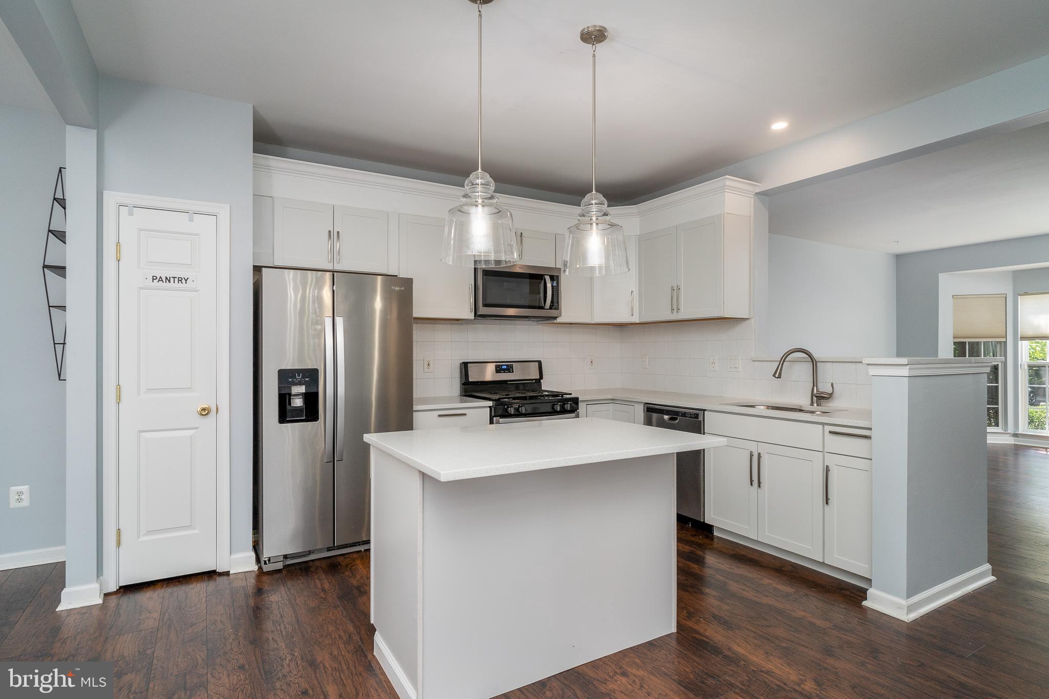 WAVERLY WOODS - Residential