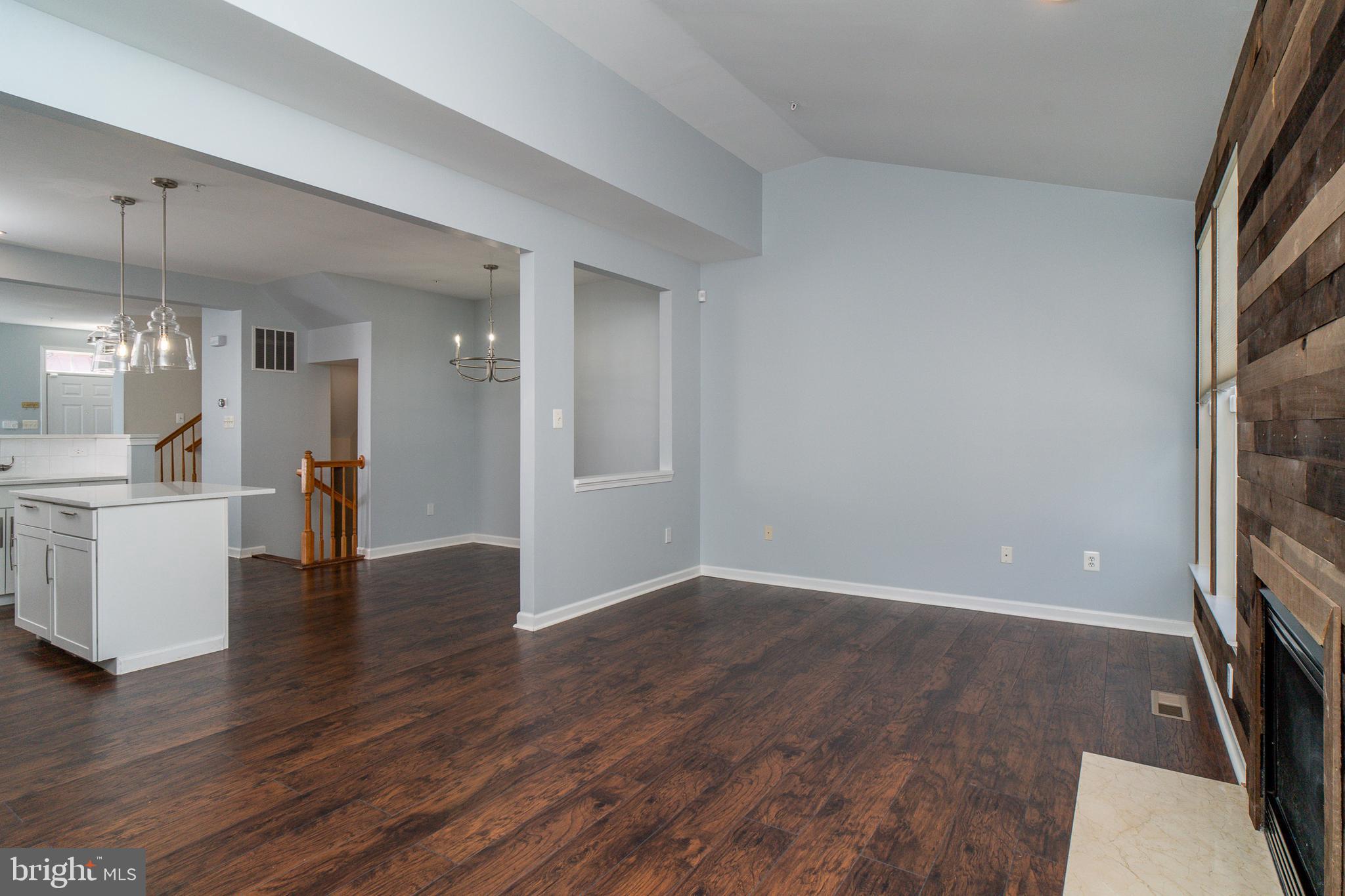 WAVERLY WOODS - Residential