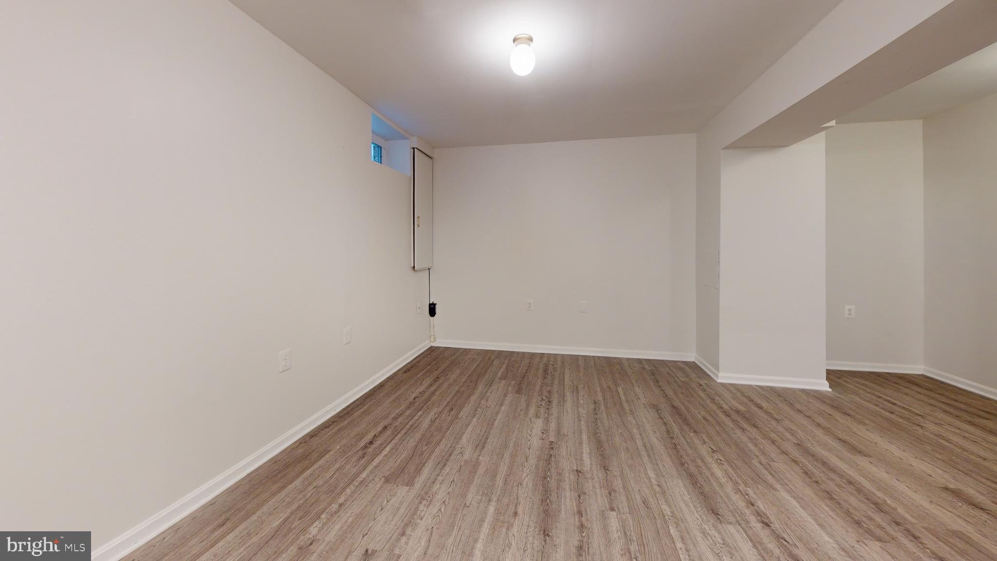 PARK OVERLOOK - Residential Lease