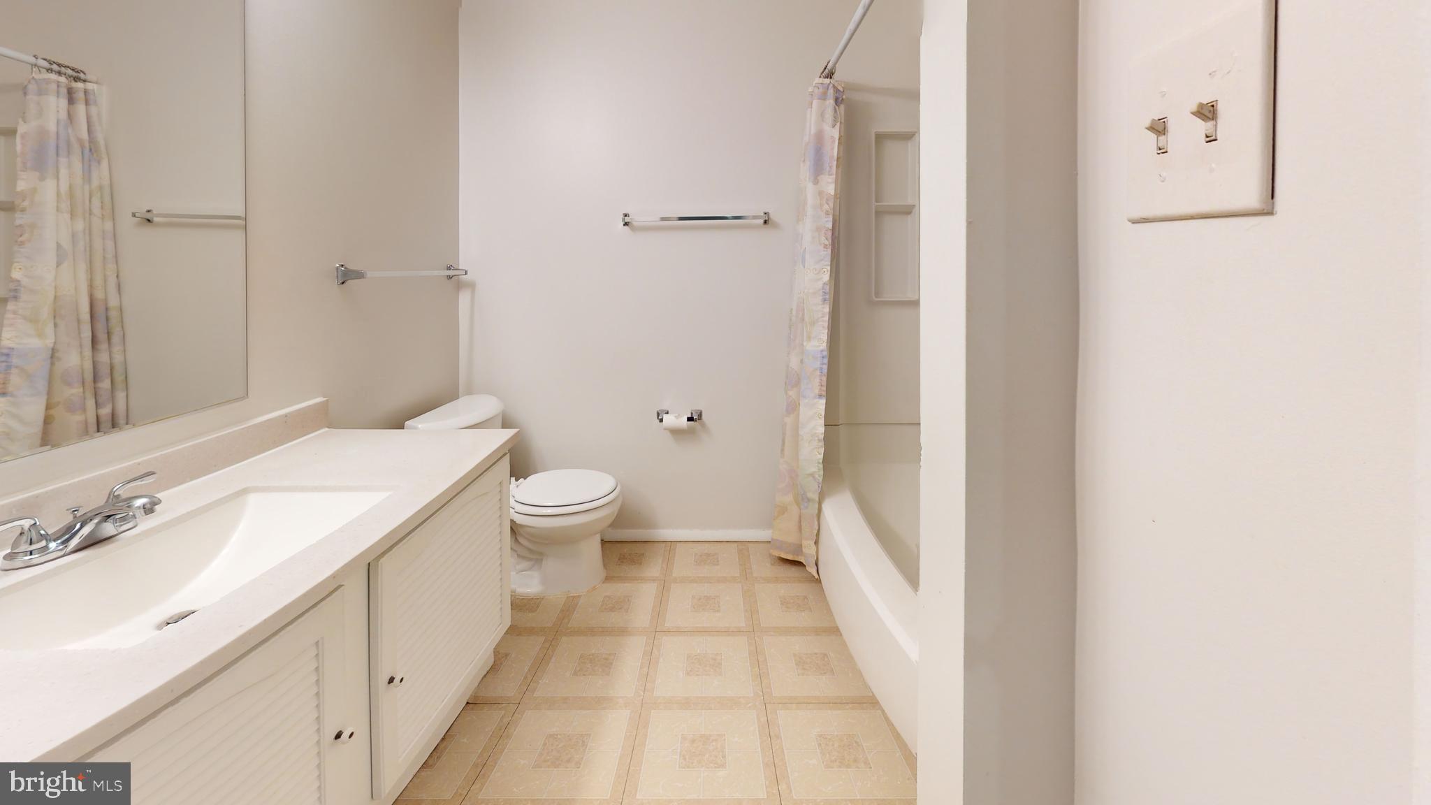 PARK OVERLOOK - Residential Lease