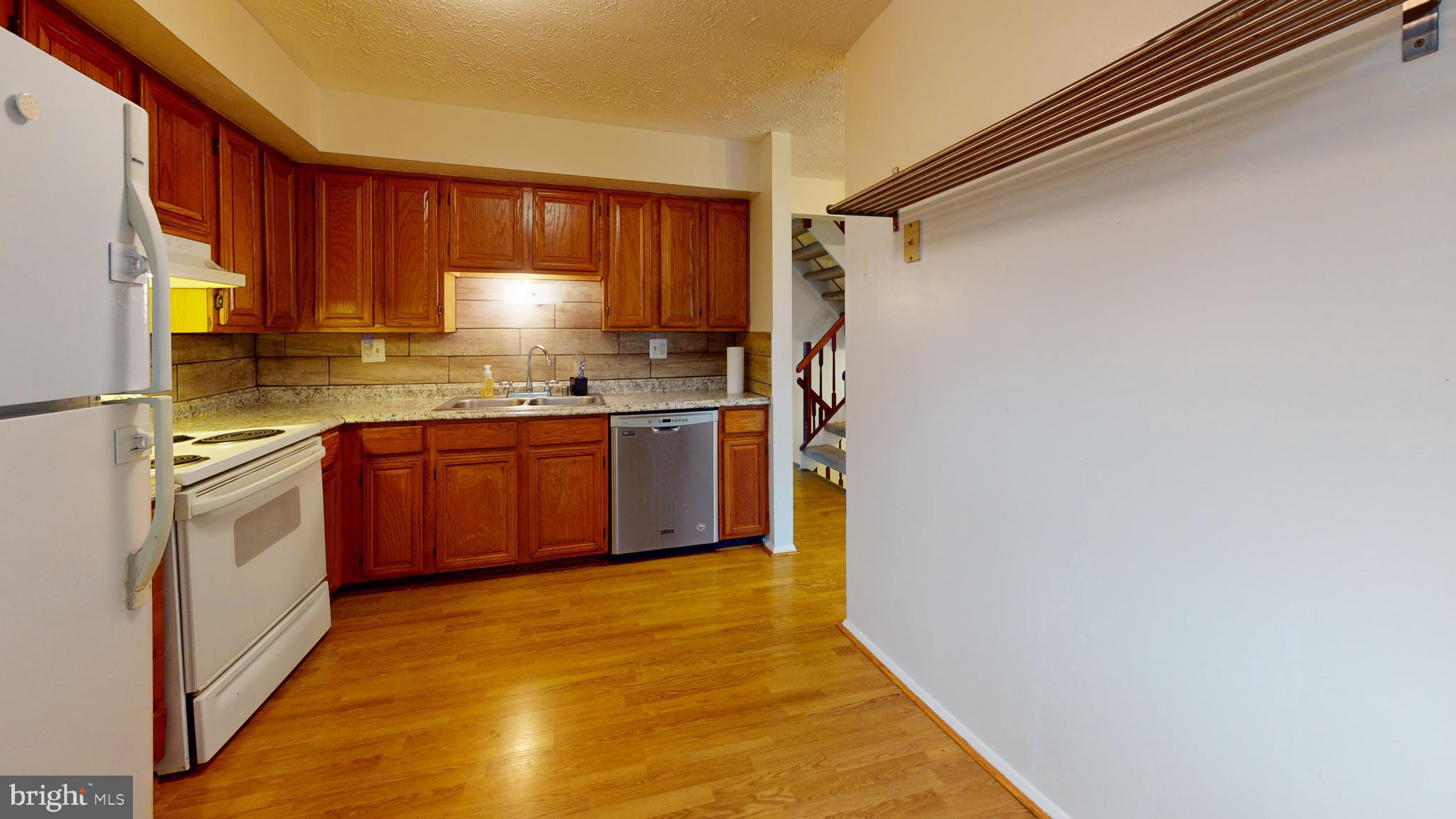 PARK OVERLOOK - Residential Lease