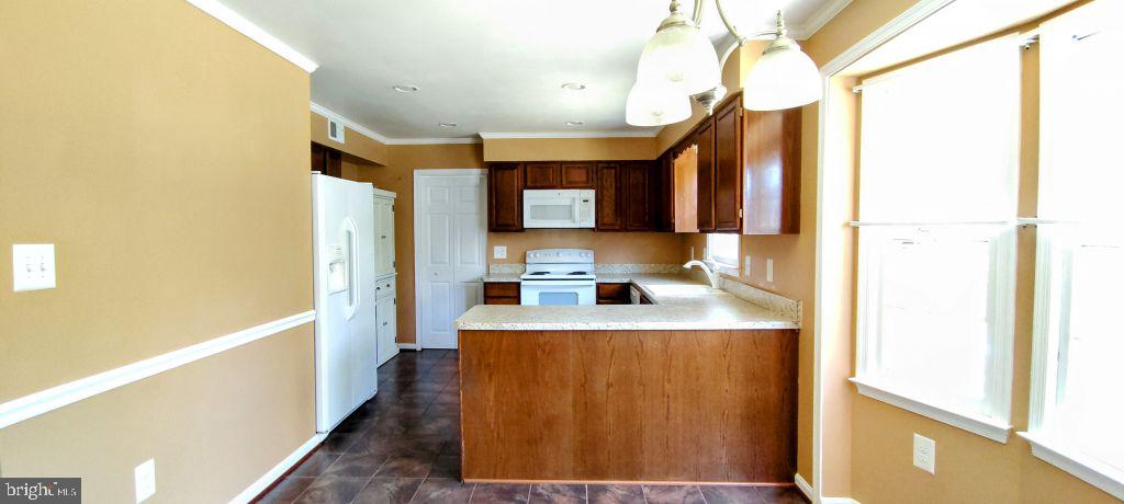 LAKEWOOD HILLS - Residential