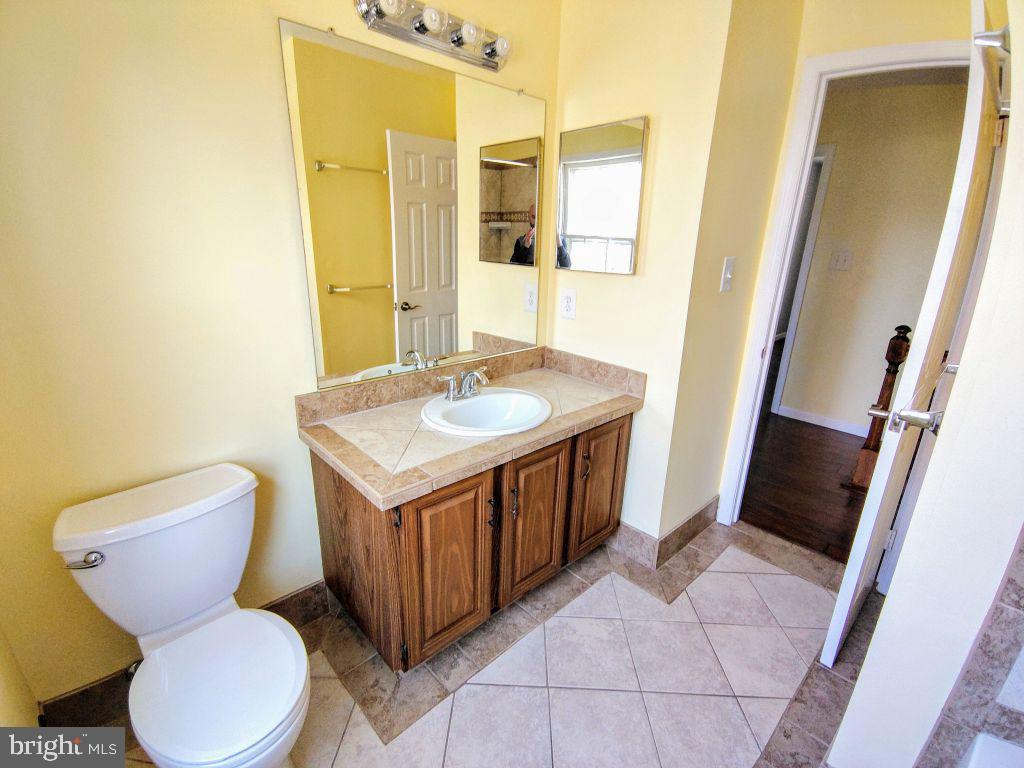 LAKEWOOD HILLS - Residential