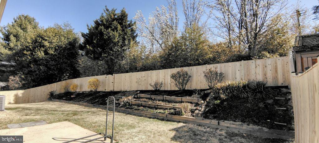 LAKEWOOD HILLS - Residential