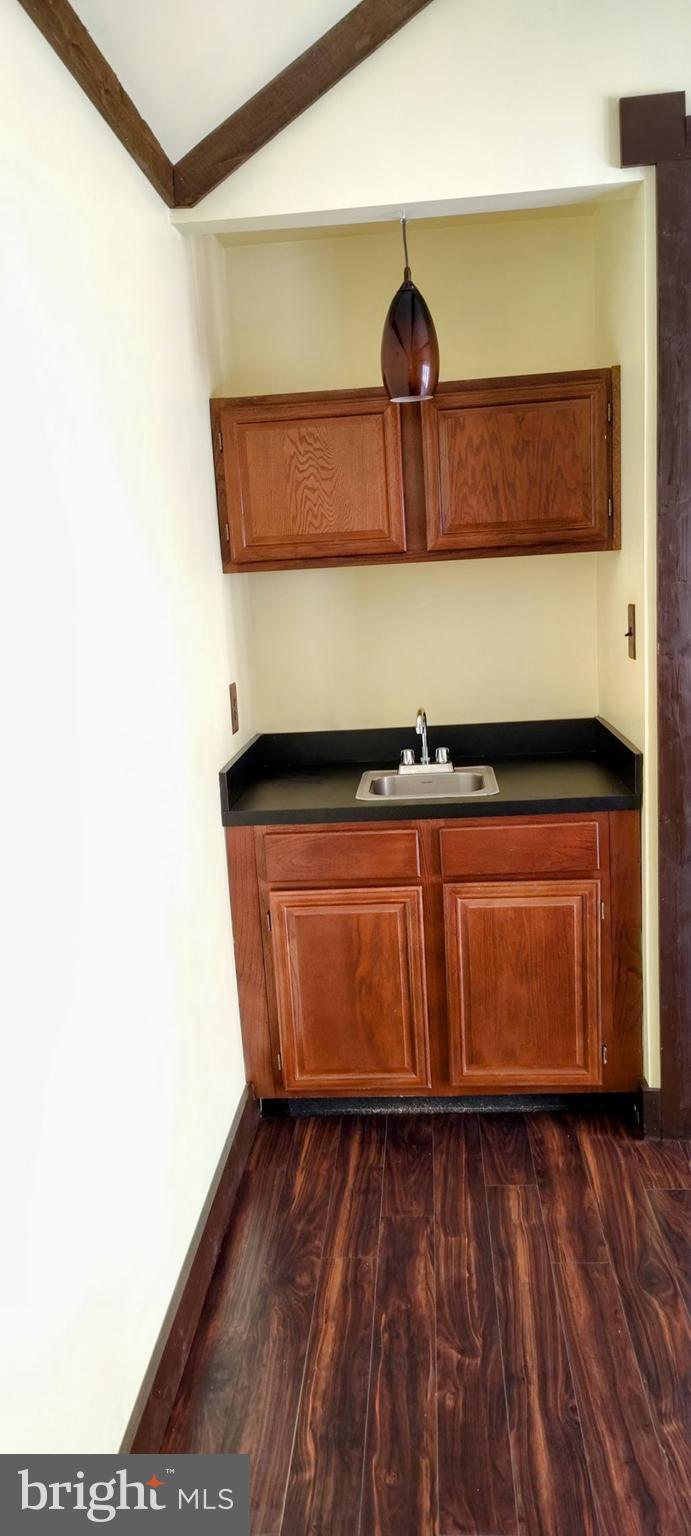 LAKEWOOD HILLS - Residential