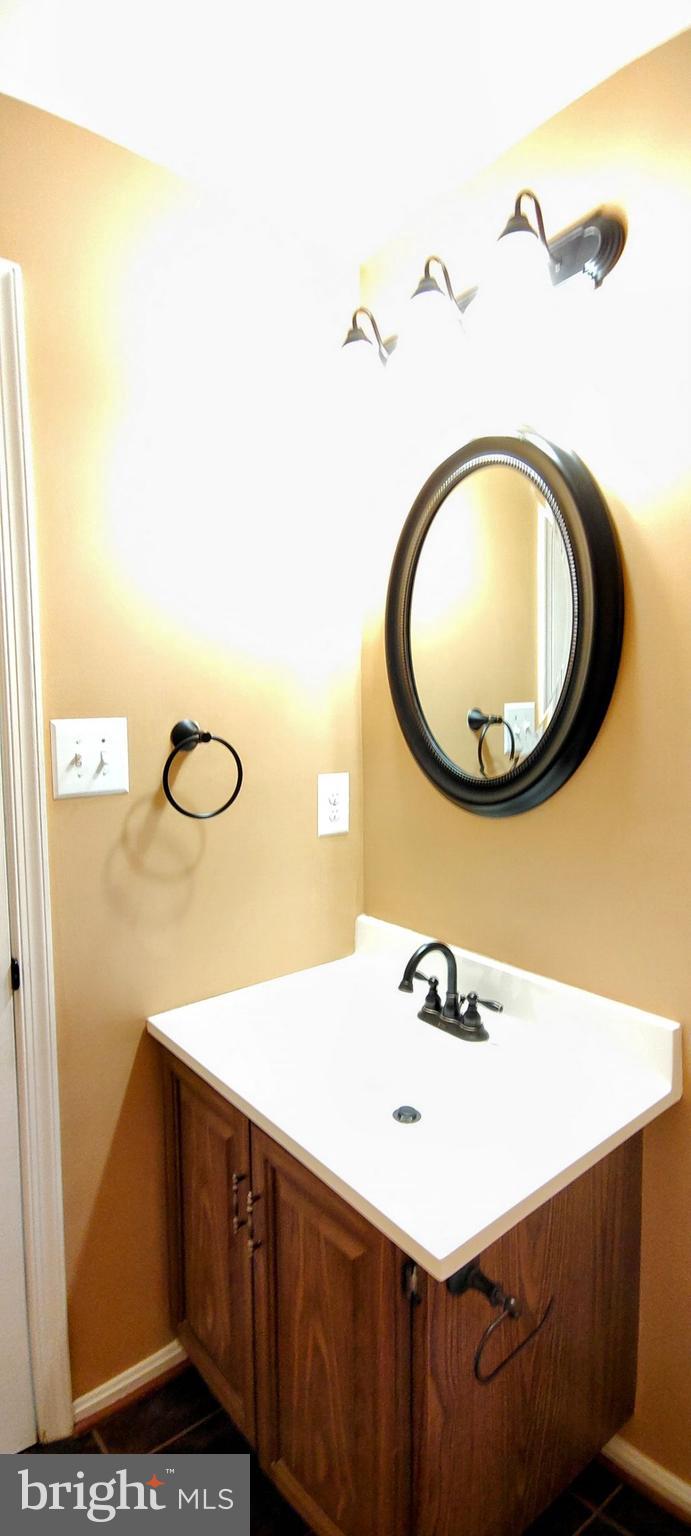 LAKEWOOD HILLS - Residential