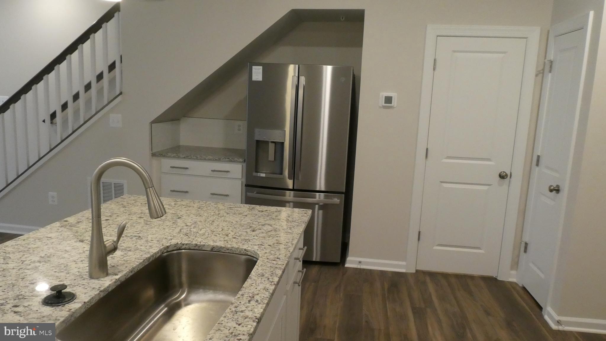 POTOMAC TOWN CENTER - Residential Lease