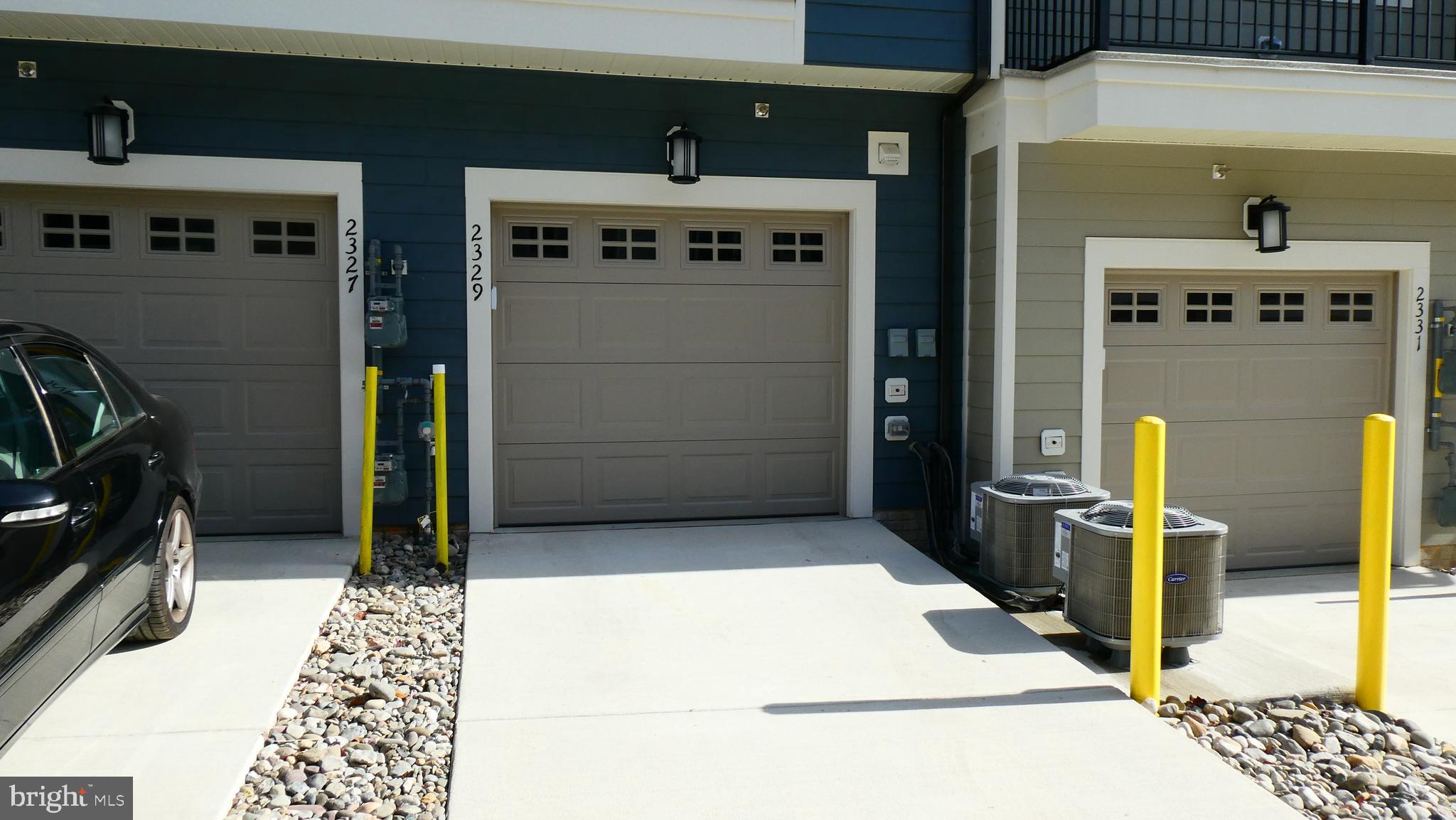 POTOMAC TOWN CENTER - Residential Lease