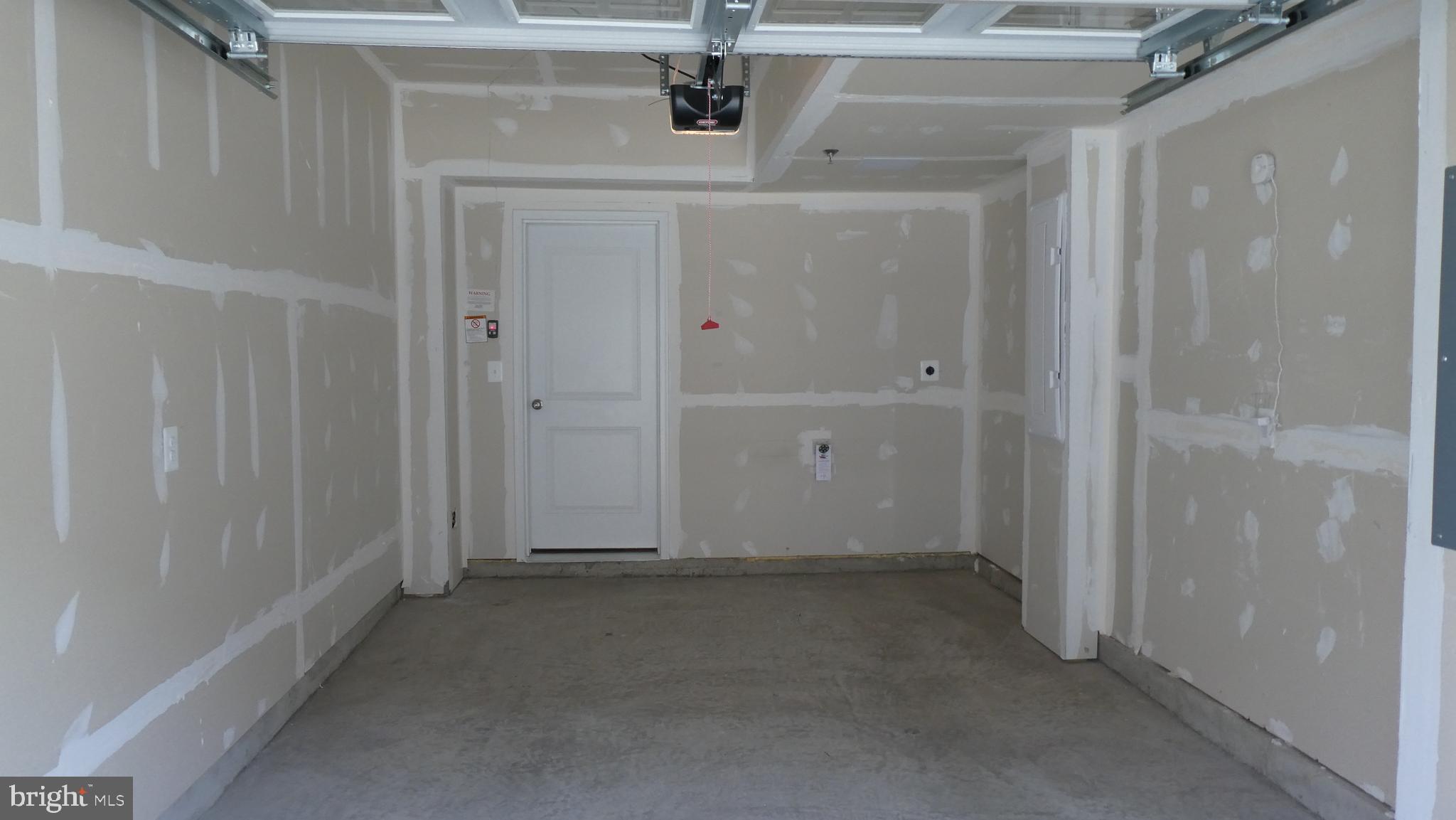 POTOMAC TOWN CENTER - Residential Lease