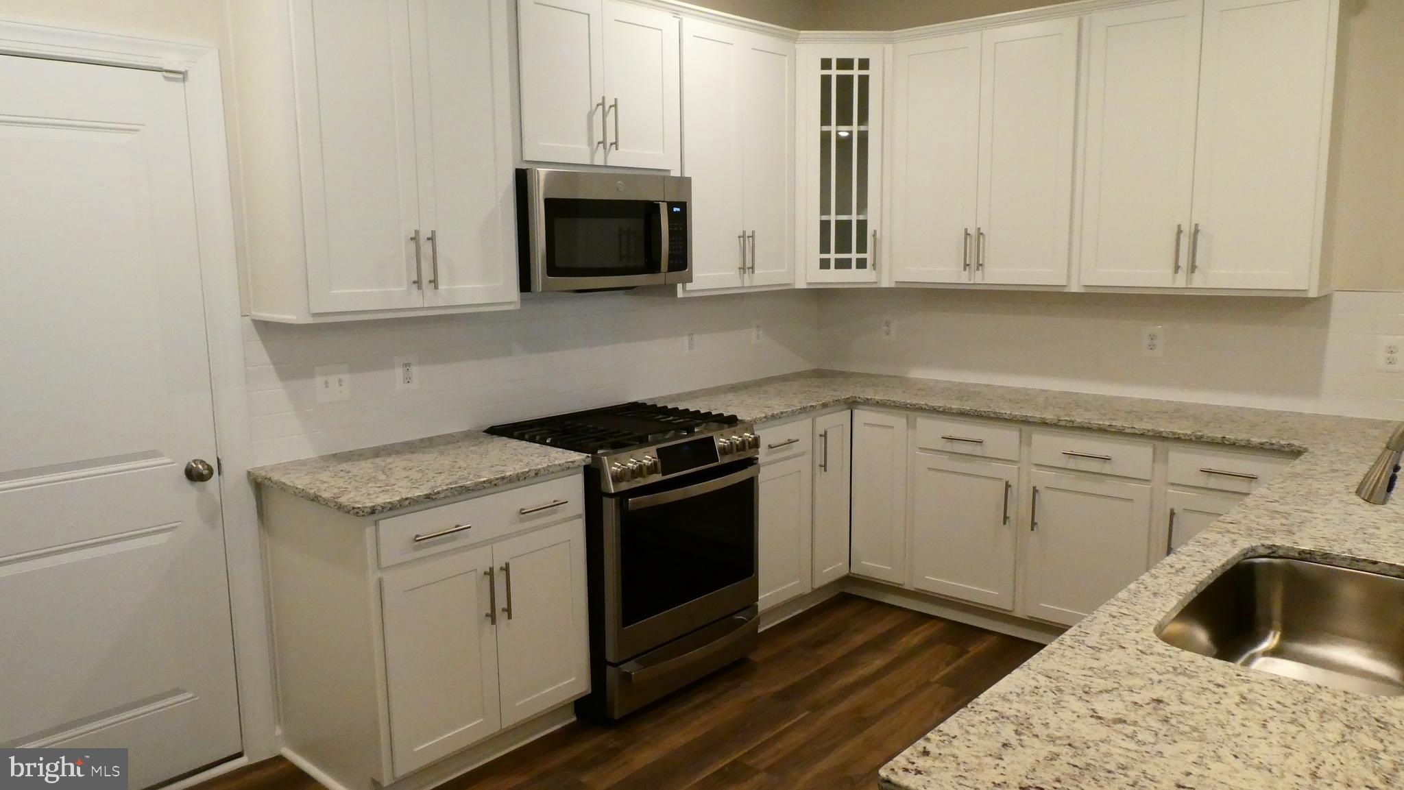 POTOMAC TOWN CENTER - Residential Lease