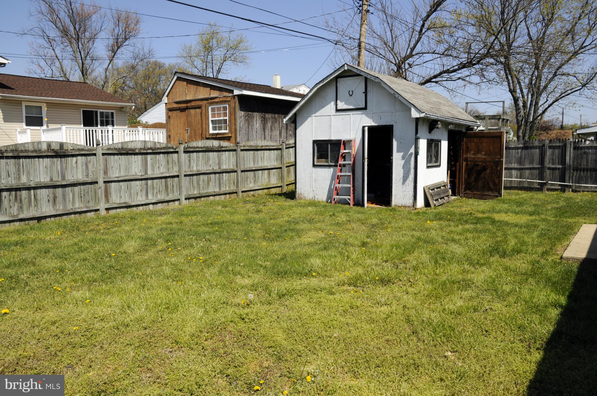 MUNROE GARDENS - Residential