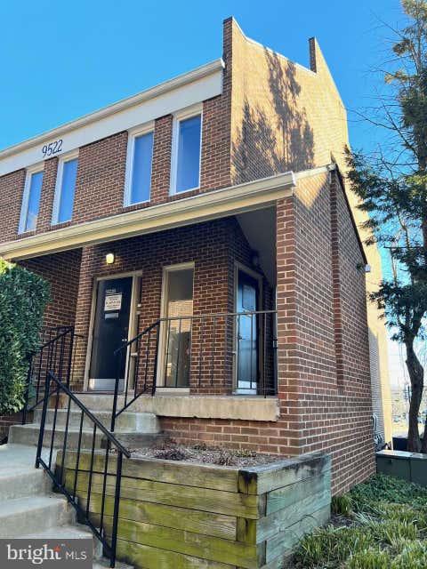 Photo of 9522 - C Lee Highway #9522C, FAIRFAX, VA 22031 (MLS # VAFX2327884)