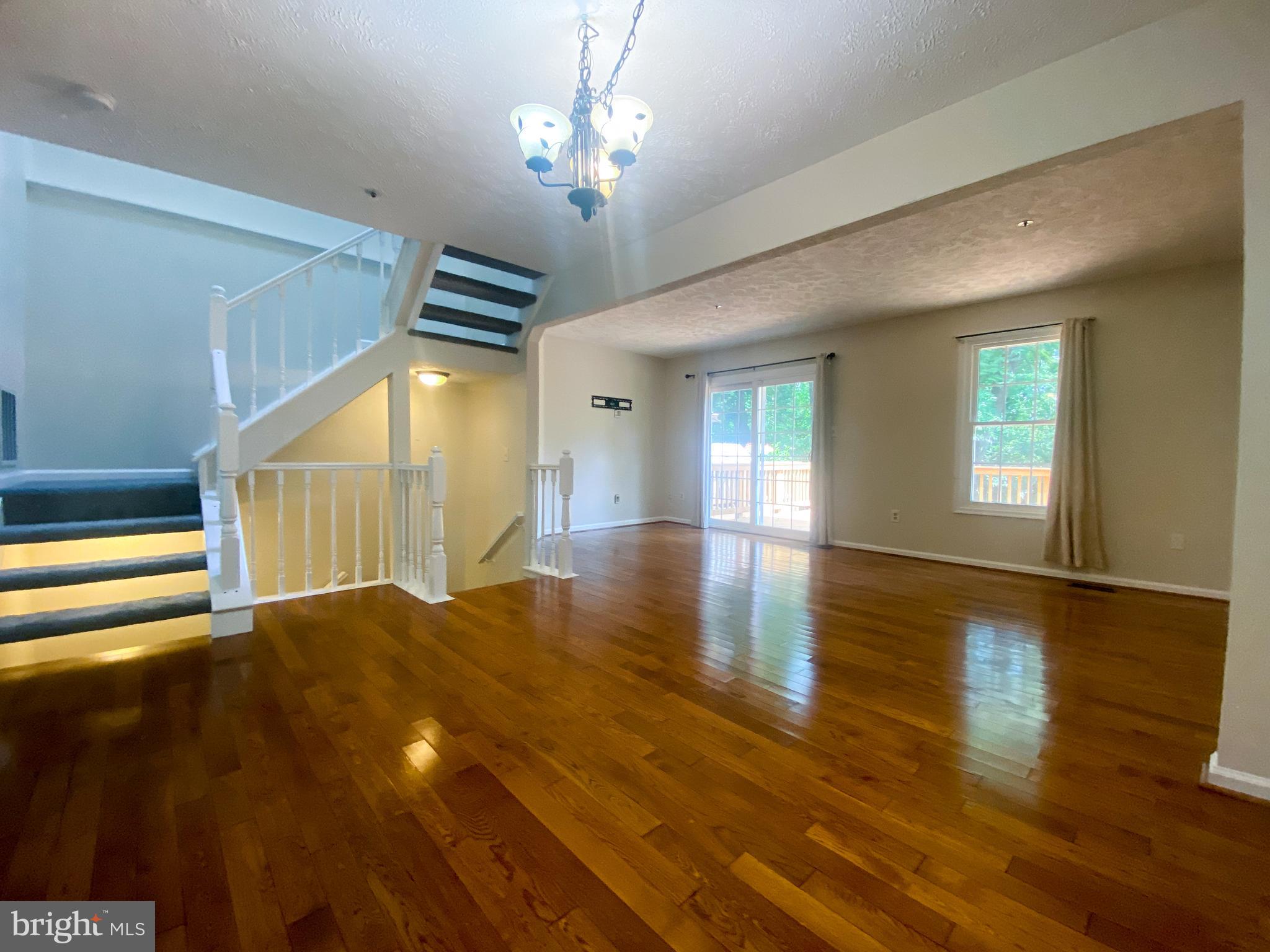 GUNNERS LAKE VILLAGE - Residential Lease