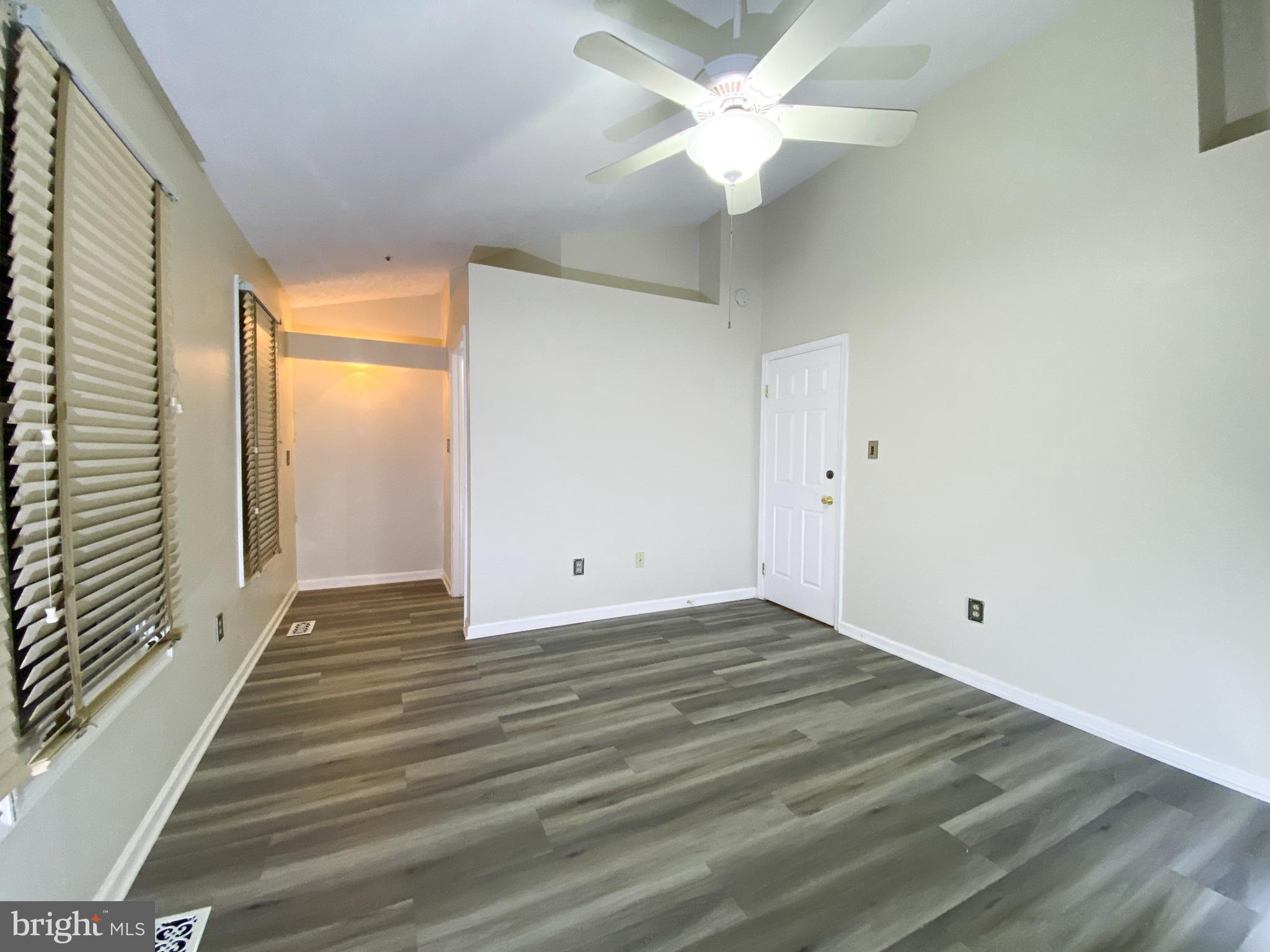 GUNNERS LAKE VILLAGE - Residential Lease