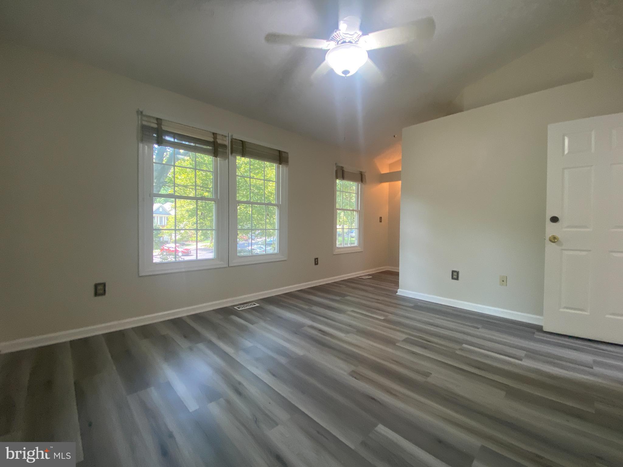 GUNNERS LAKE VILLAGE - Residential Lease