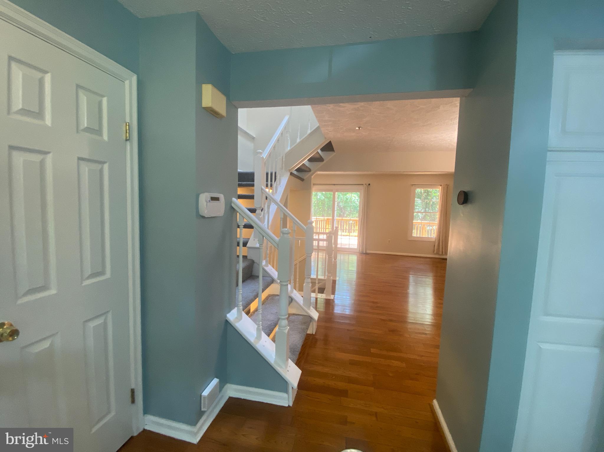 GUNNERS LAKE VILLAGE - Residential Lease