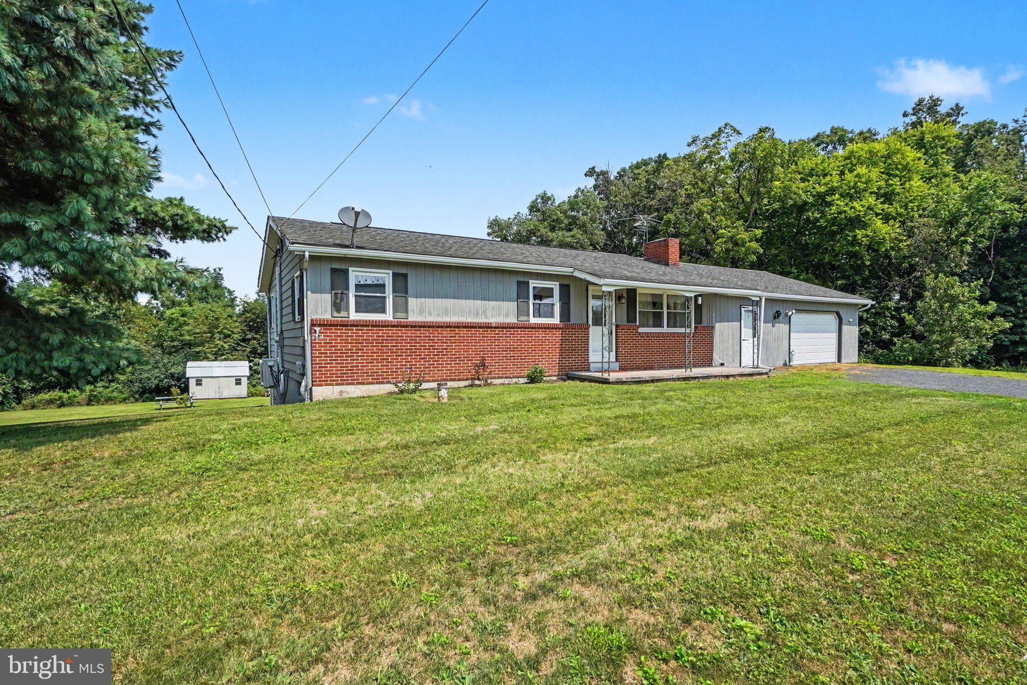 2612 MIDDLE RIDGE ROAD