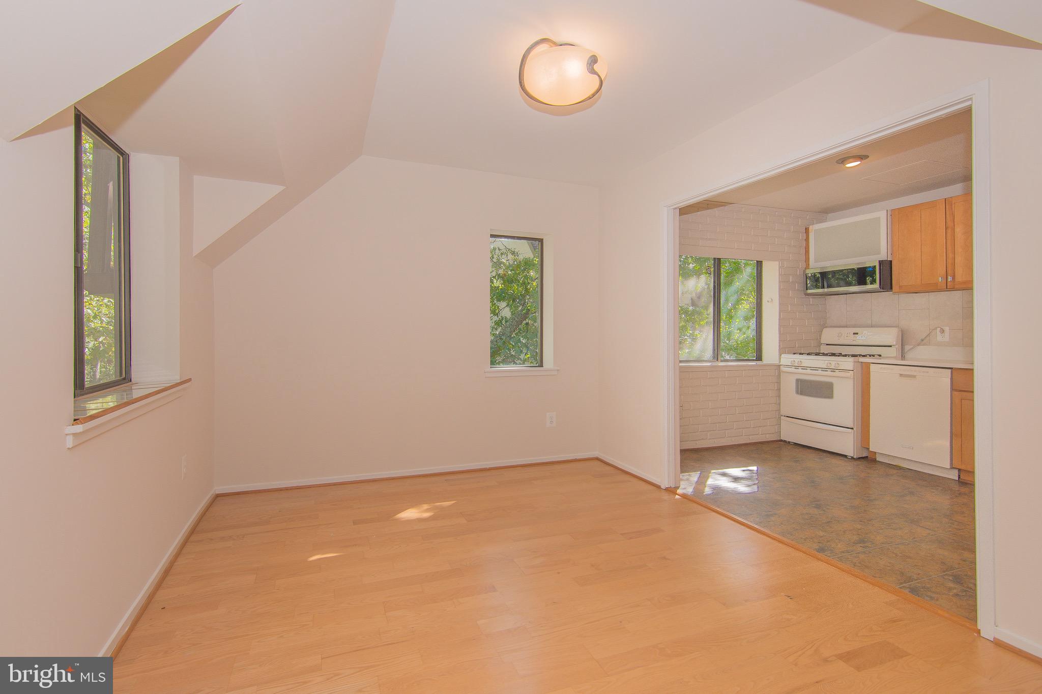 BENTANA PARK - Residential Lease